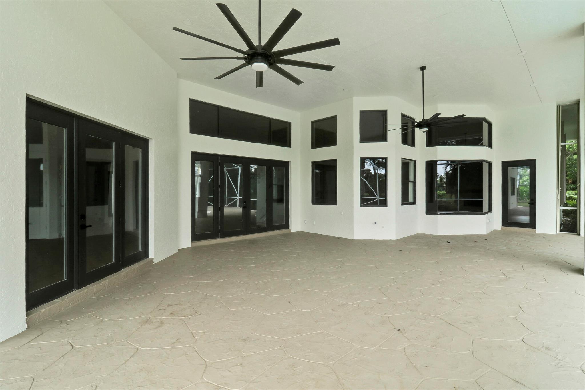 7739 Ironhorse Boulevard