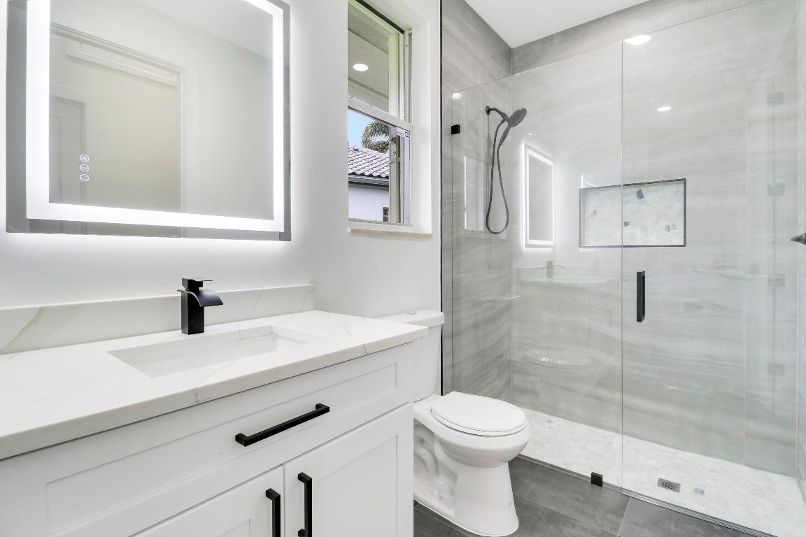 7739 Ironhorse Boulevard