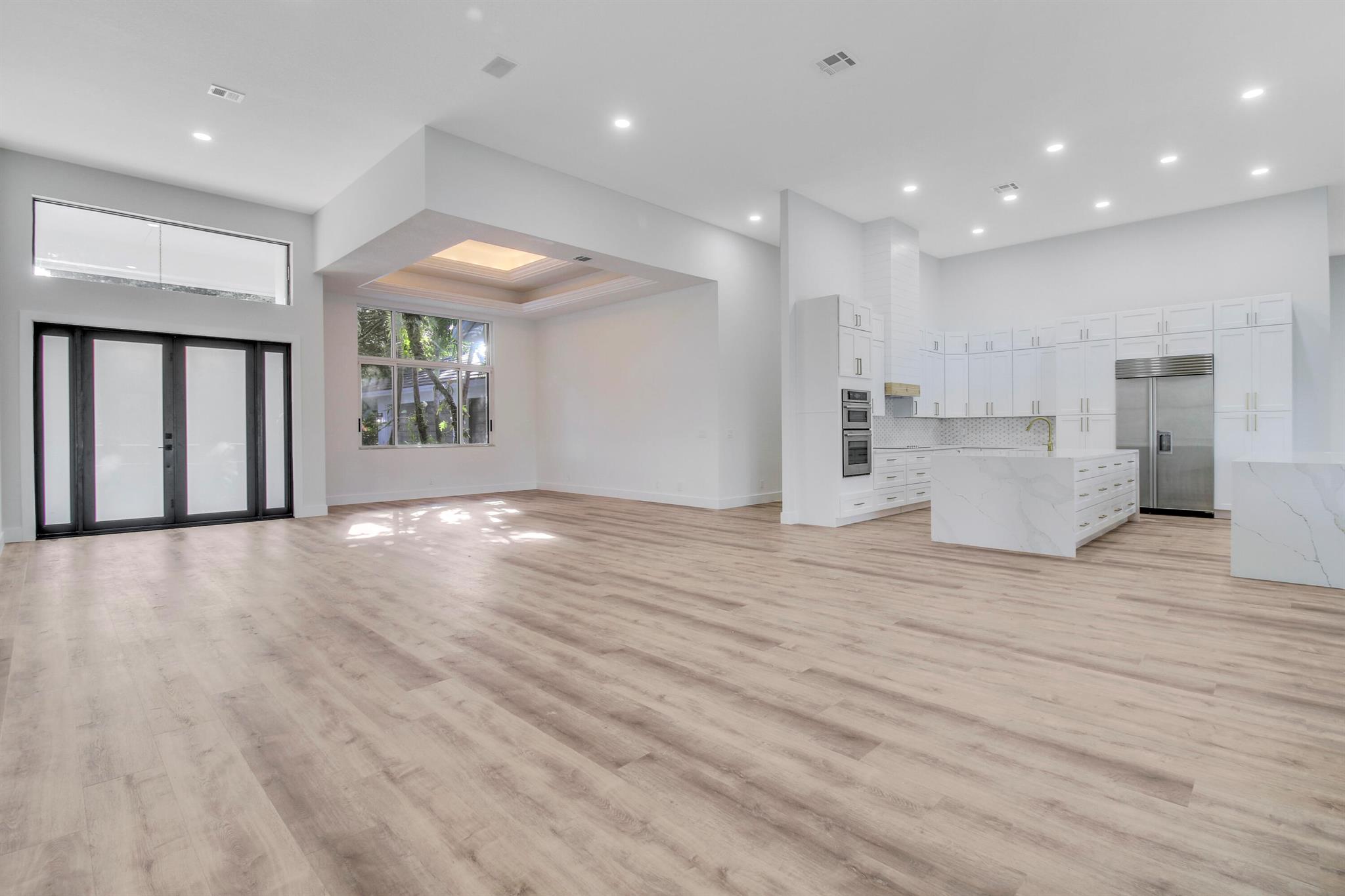 7739 Ironhorse Boulevard