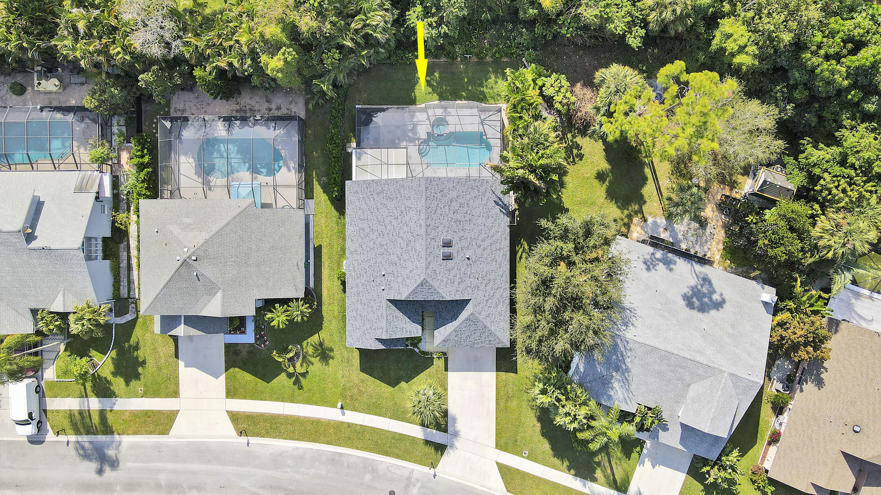 3863 Woods Walk Boulevard