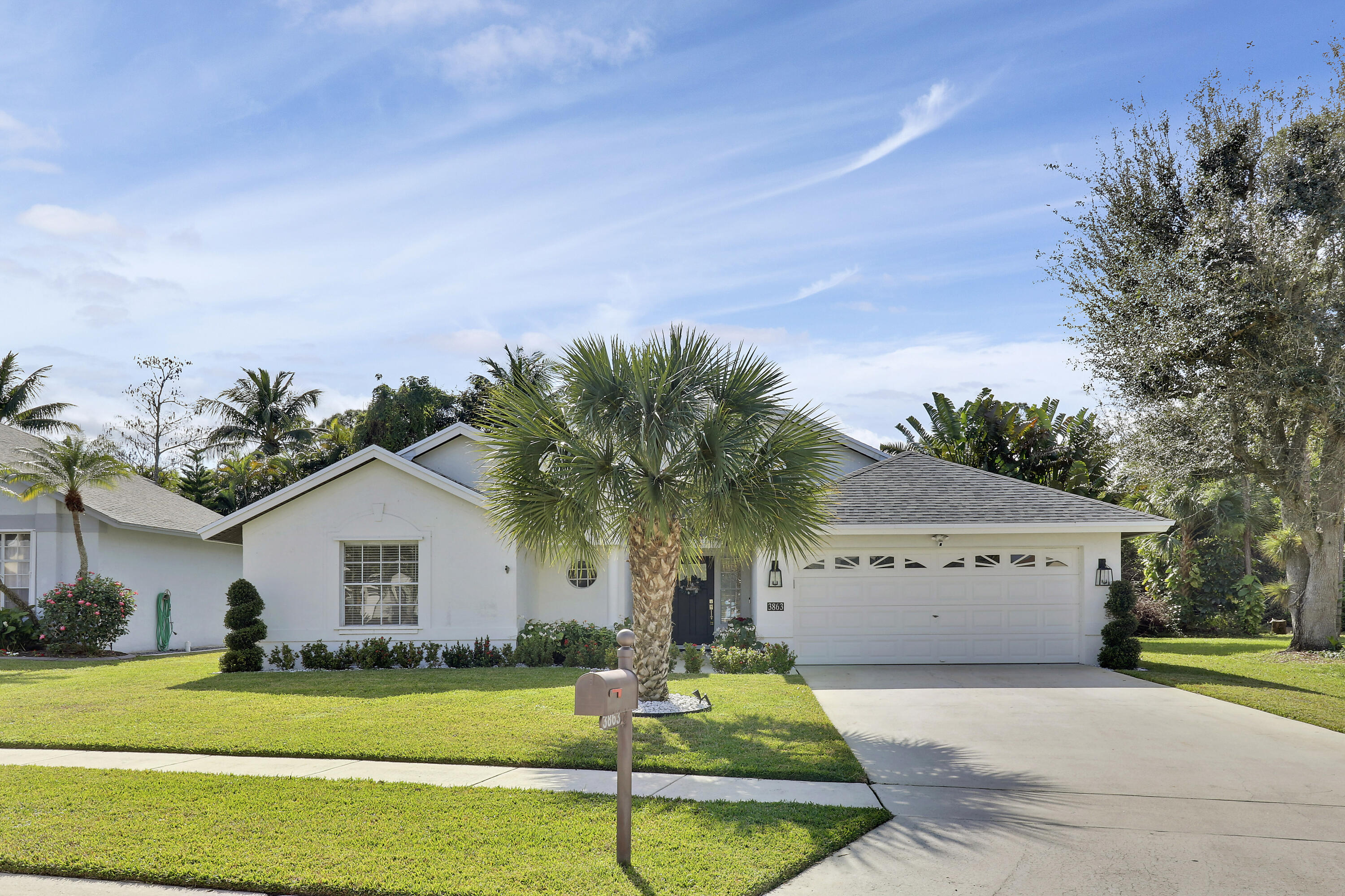 3863 Woods Walk Boulevard