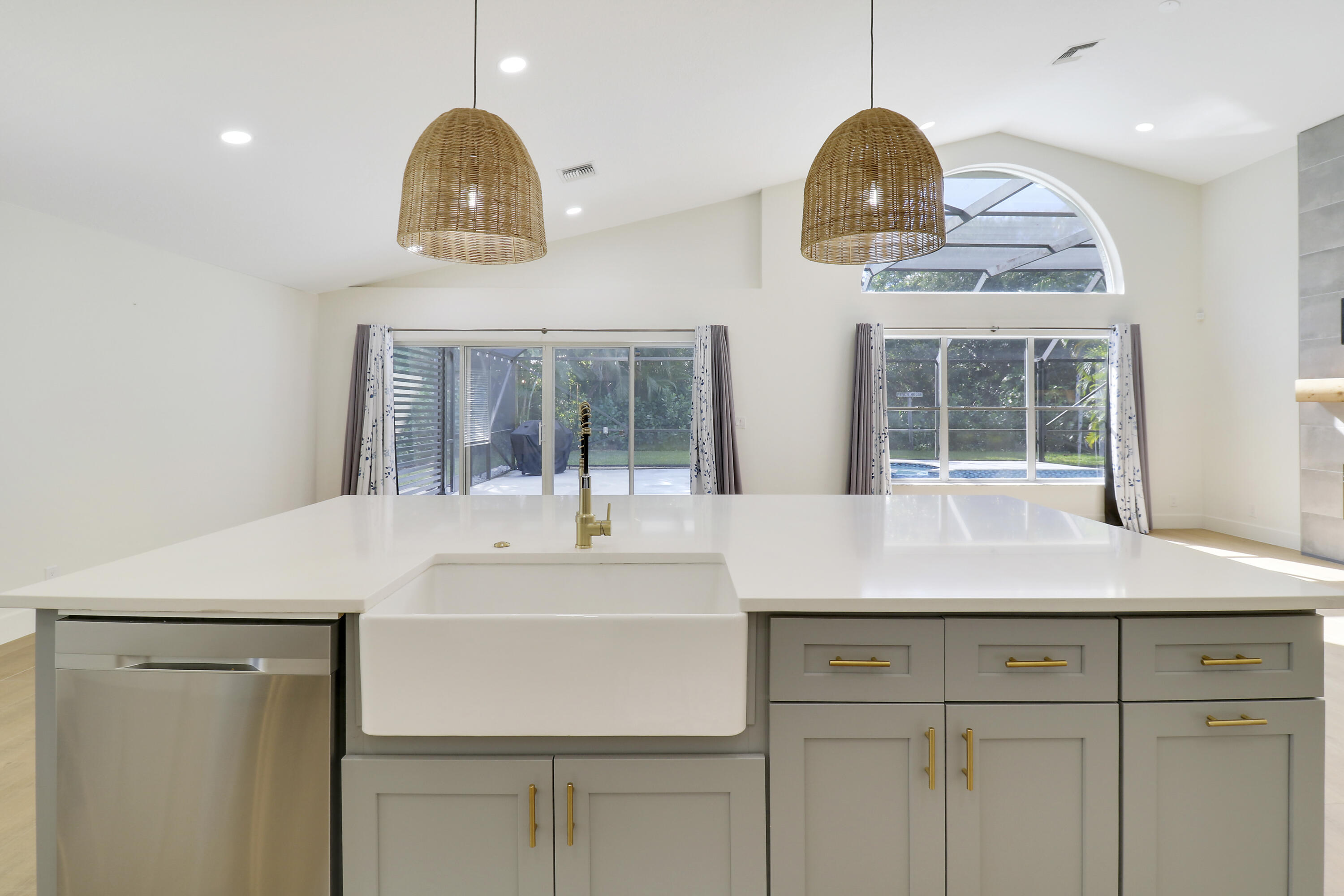 3863 Woods Walk Boulevard