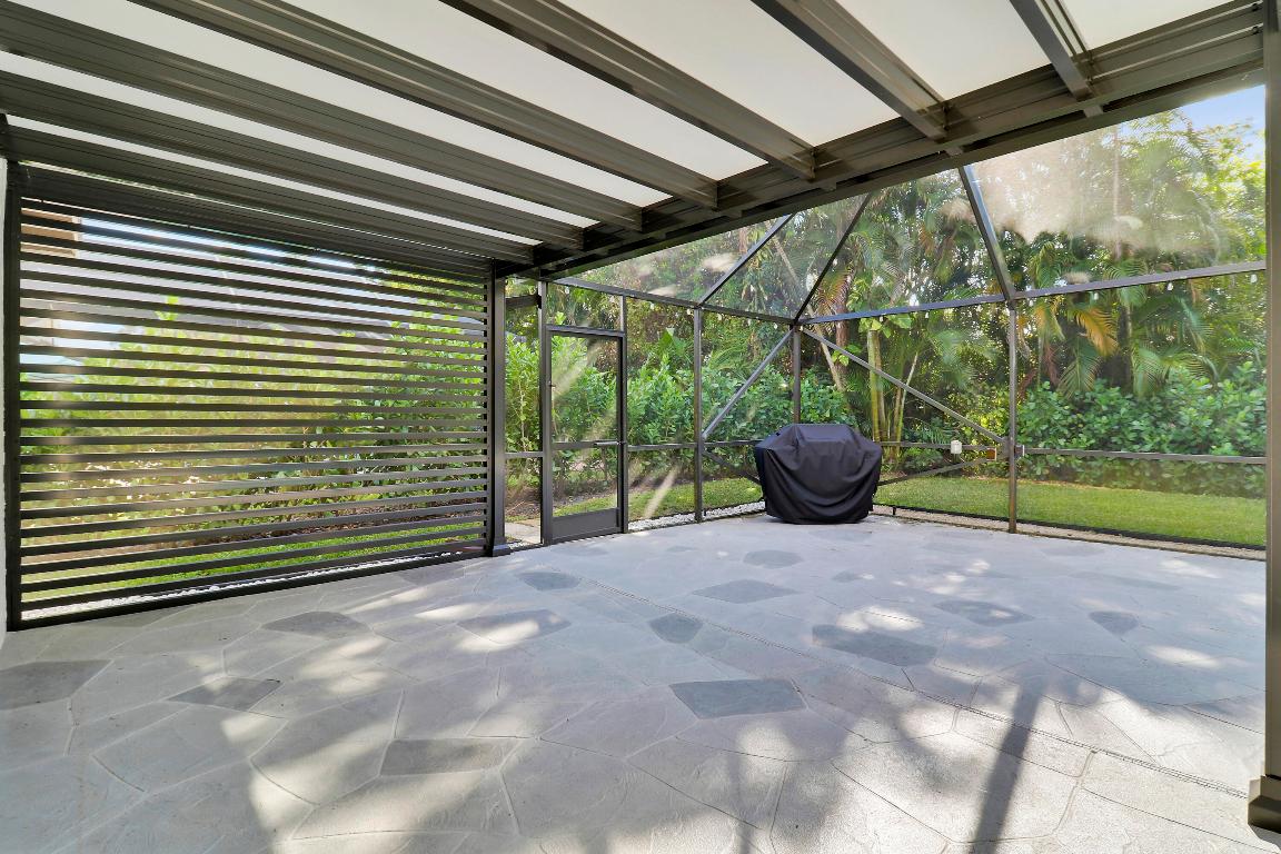 3863 Woods Walk Boulevard