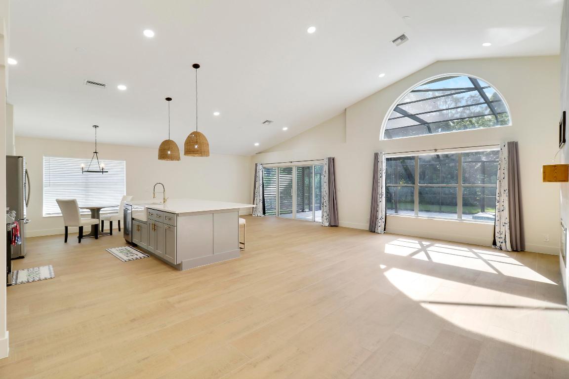 3863 Woods Walk Boulevard