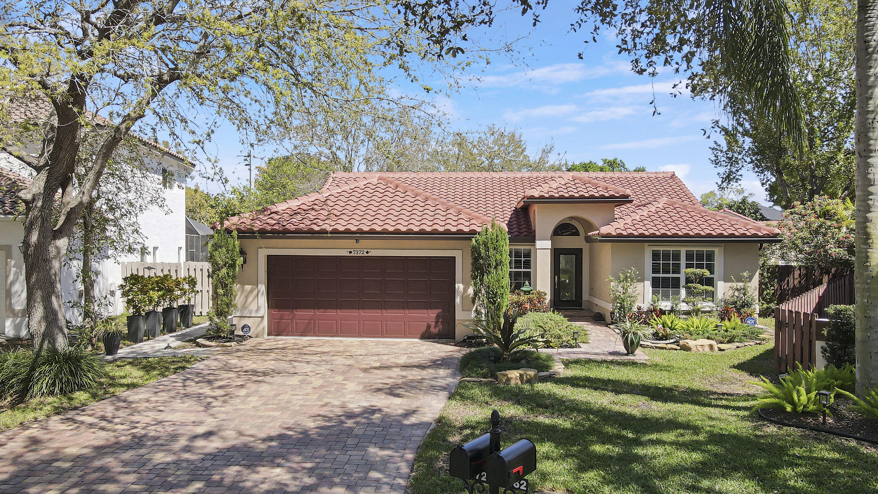 7372 NW 45th Avenue