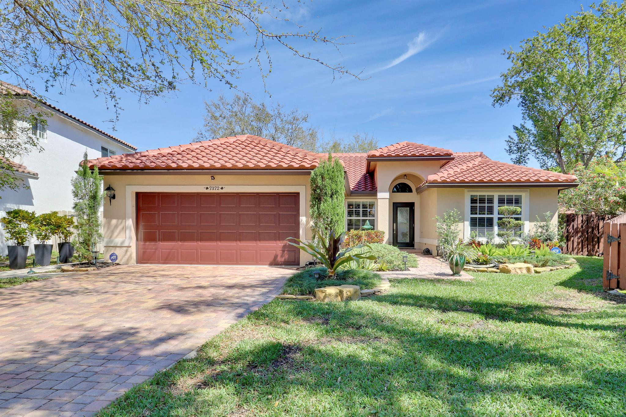 7372 NW 45th Avenue