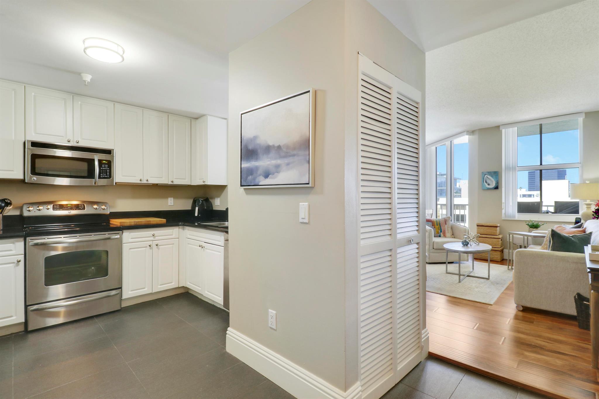 255 Evernia Street 801