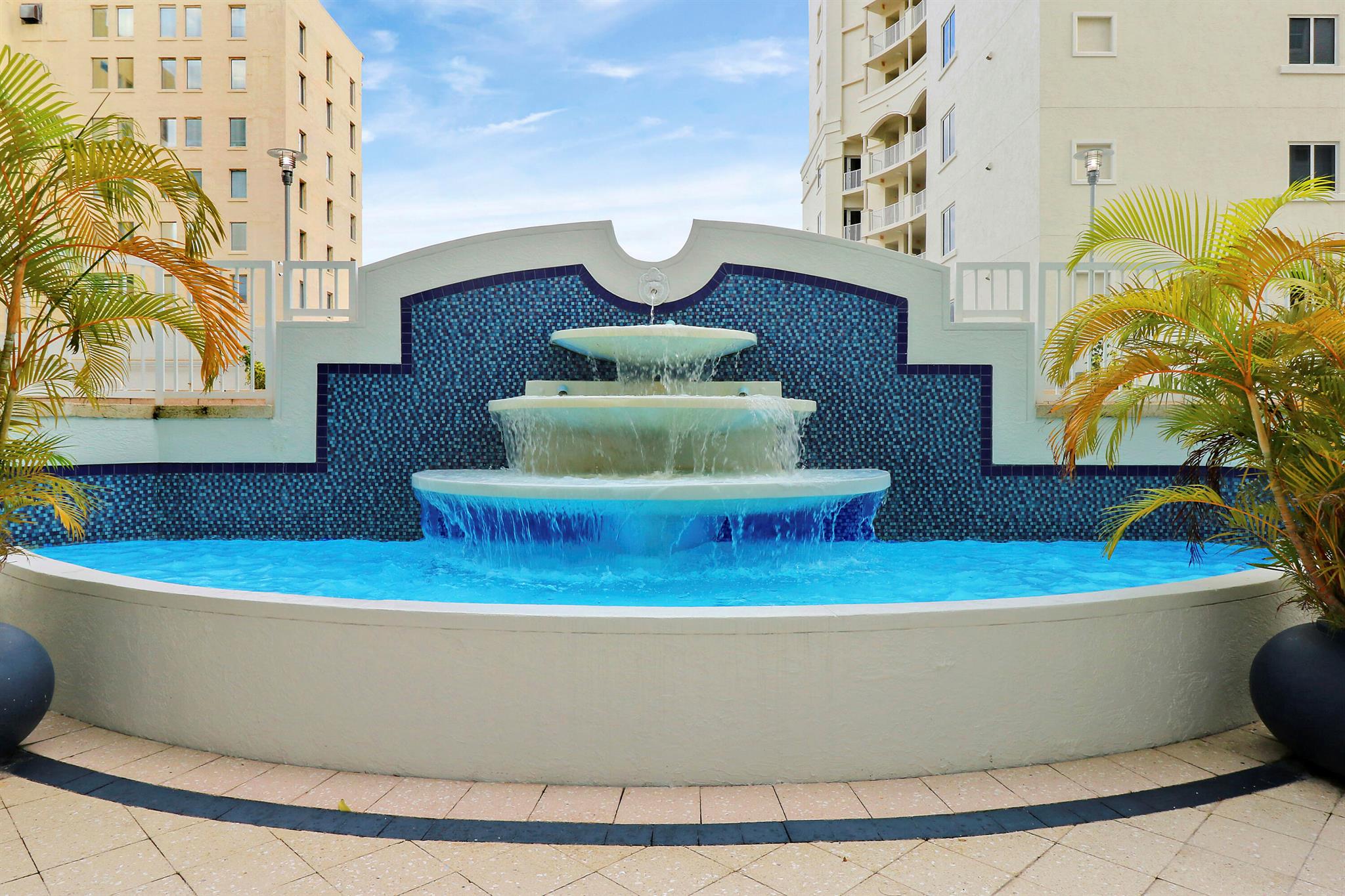 255 Evernia Street 801