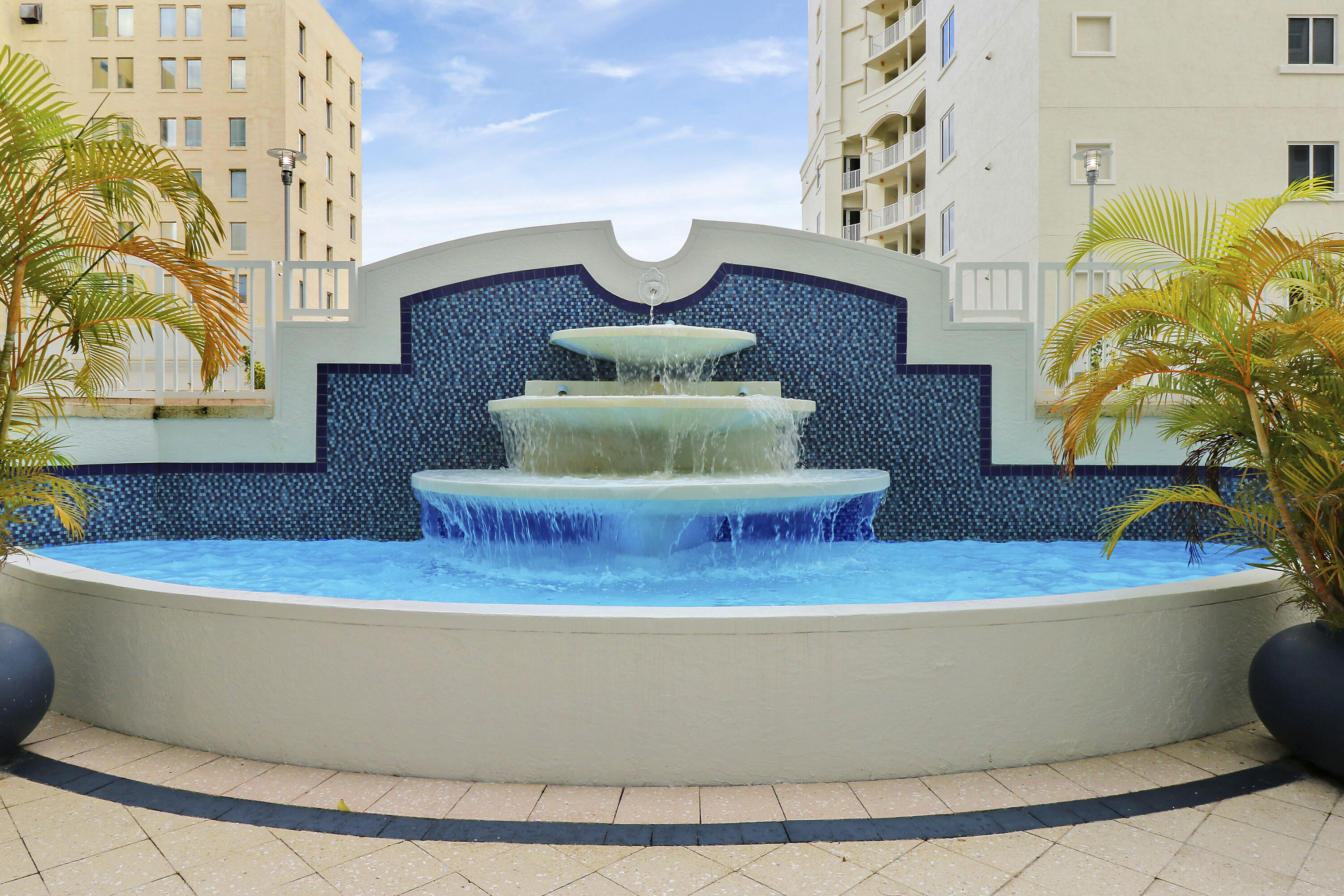 255 Evernia Street 801