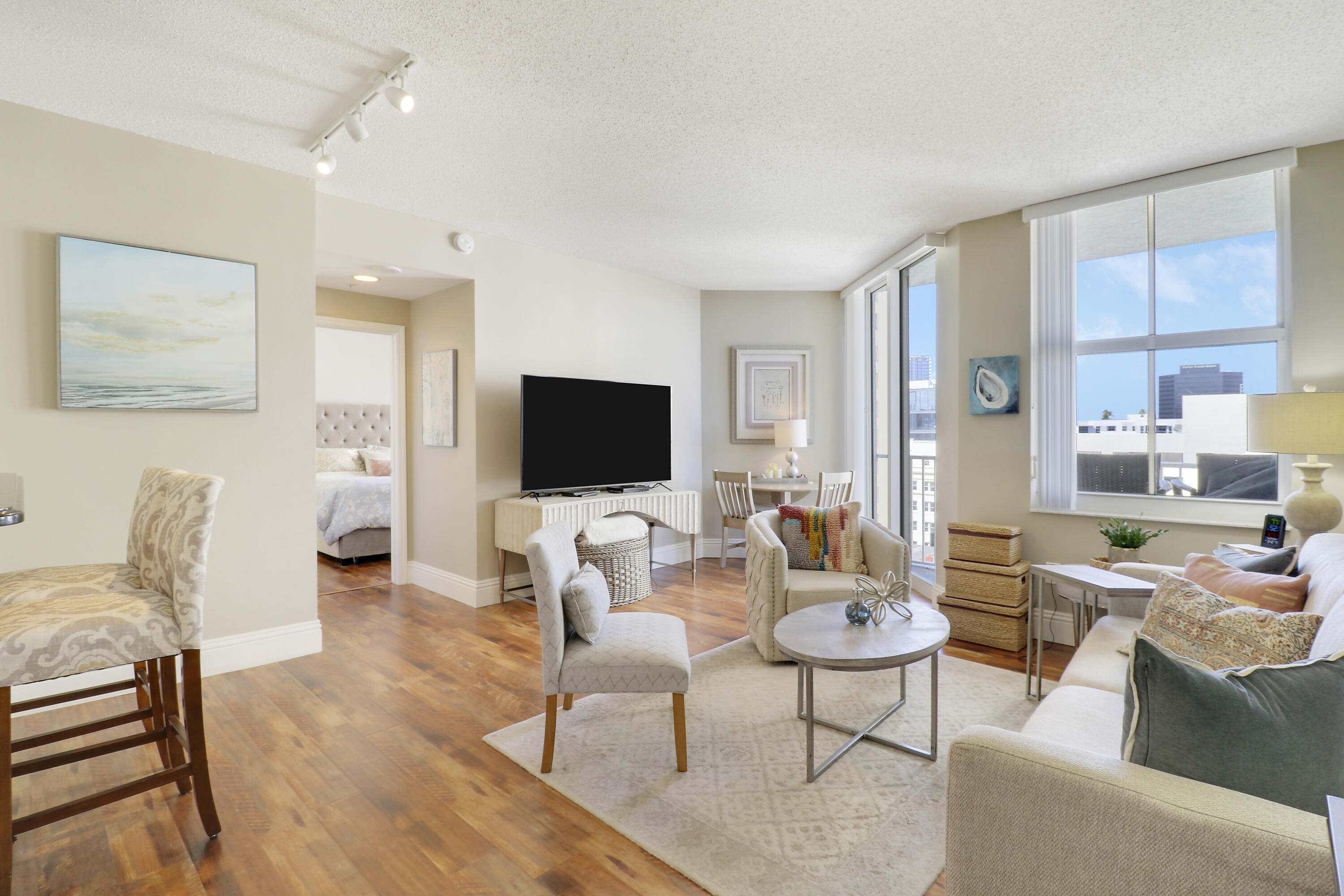 255 Evernia Street 801