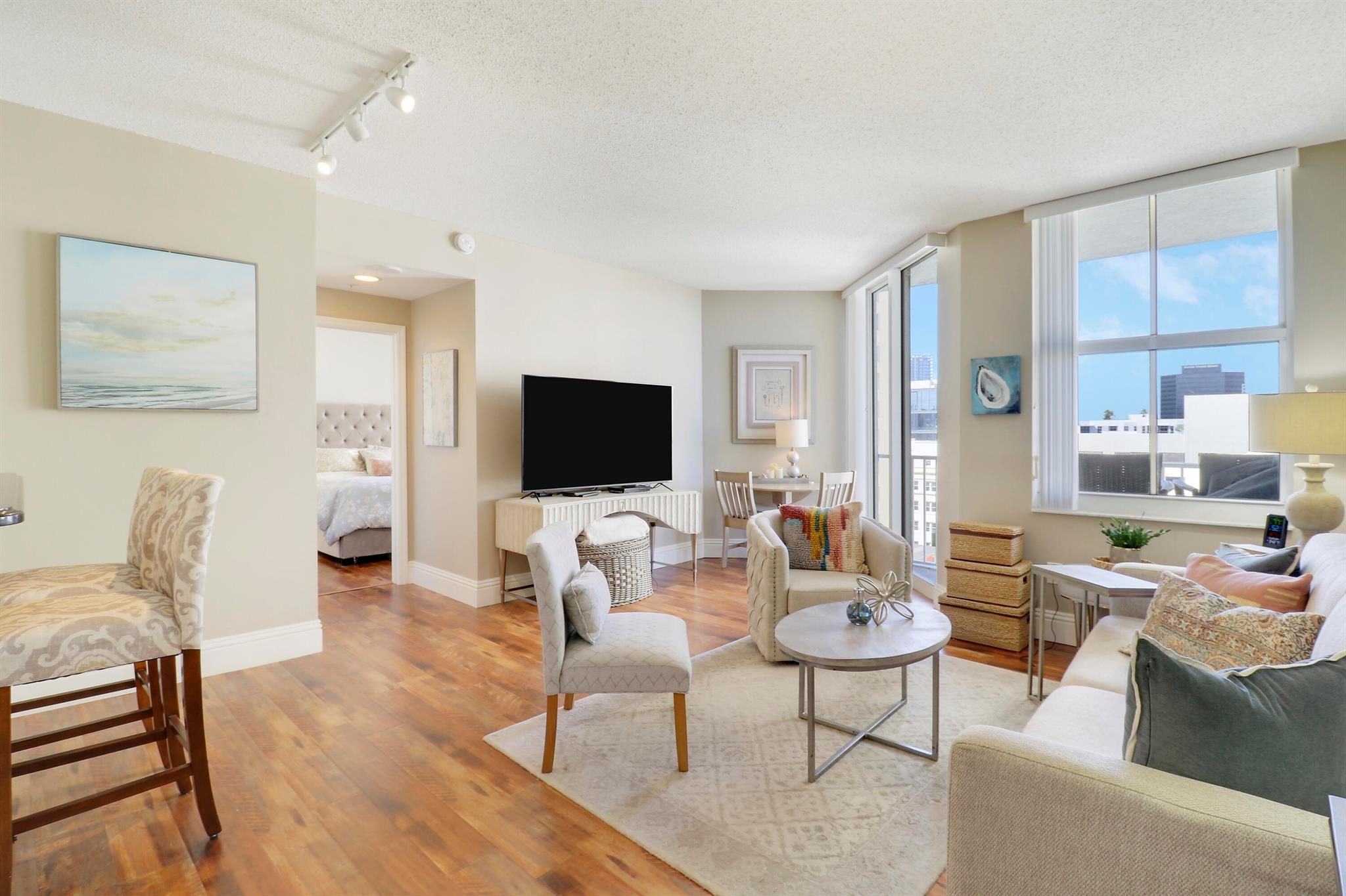 255 Evernia Street 801