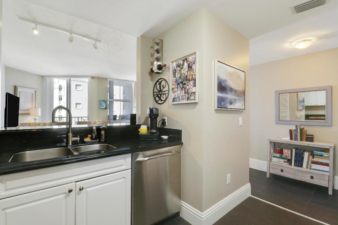 255 Evernia Street 801