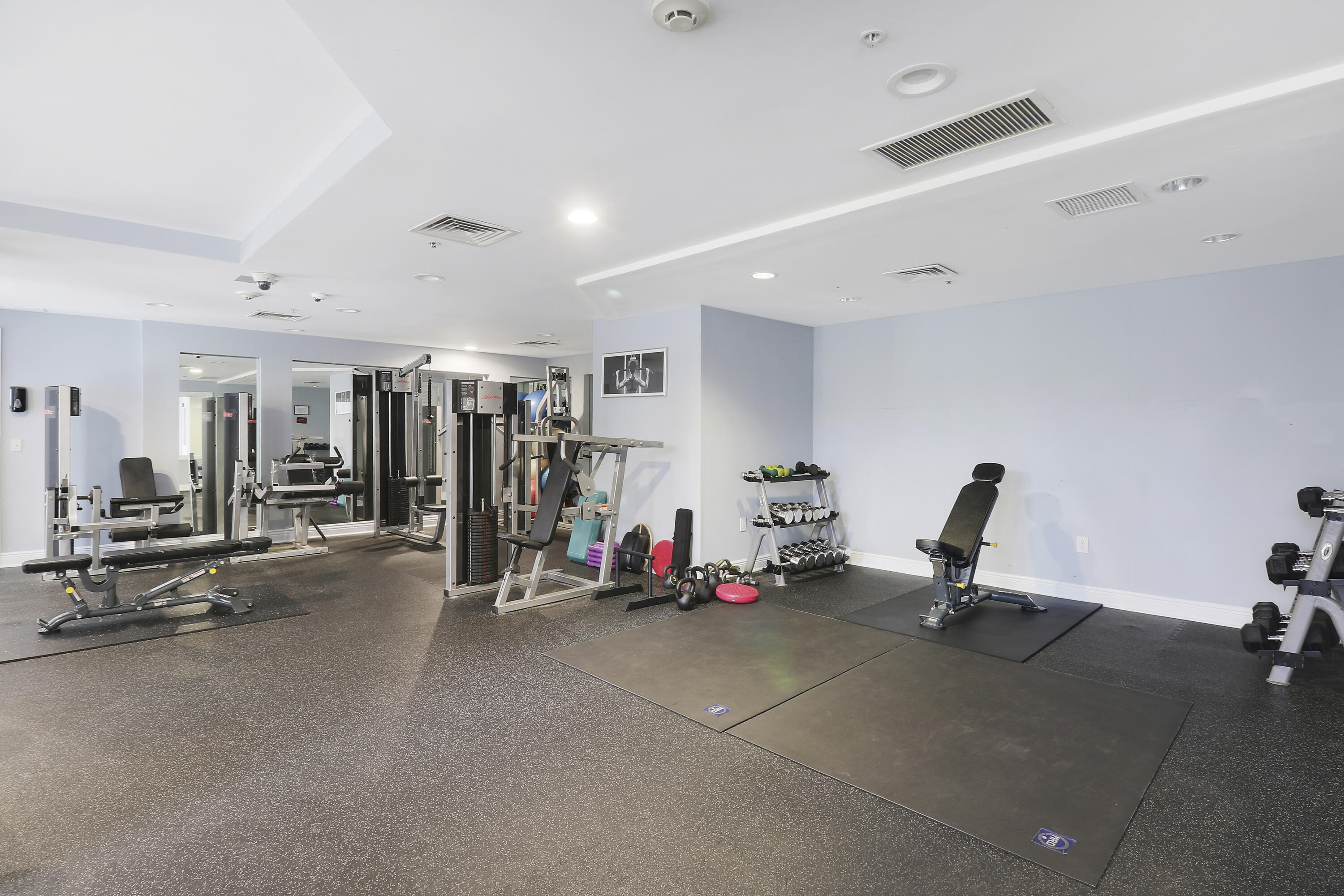 255 Evernia Street 801