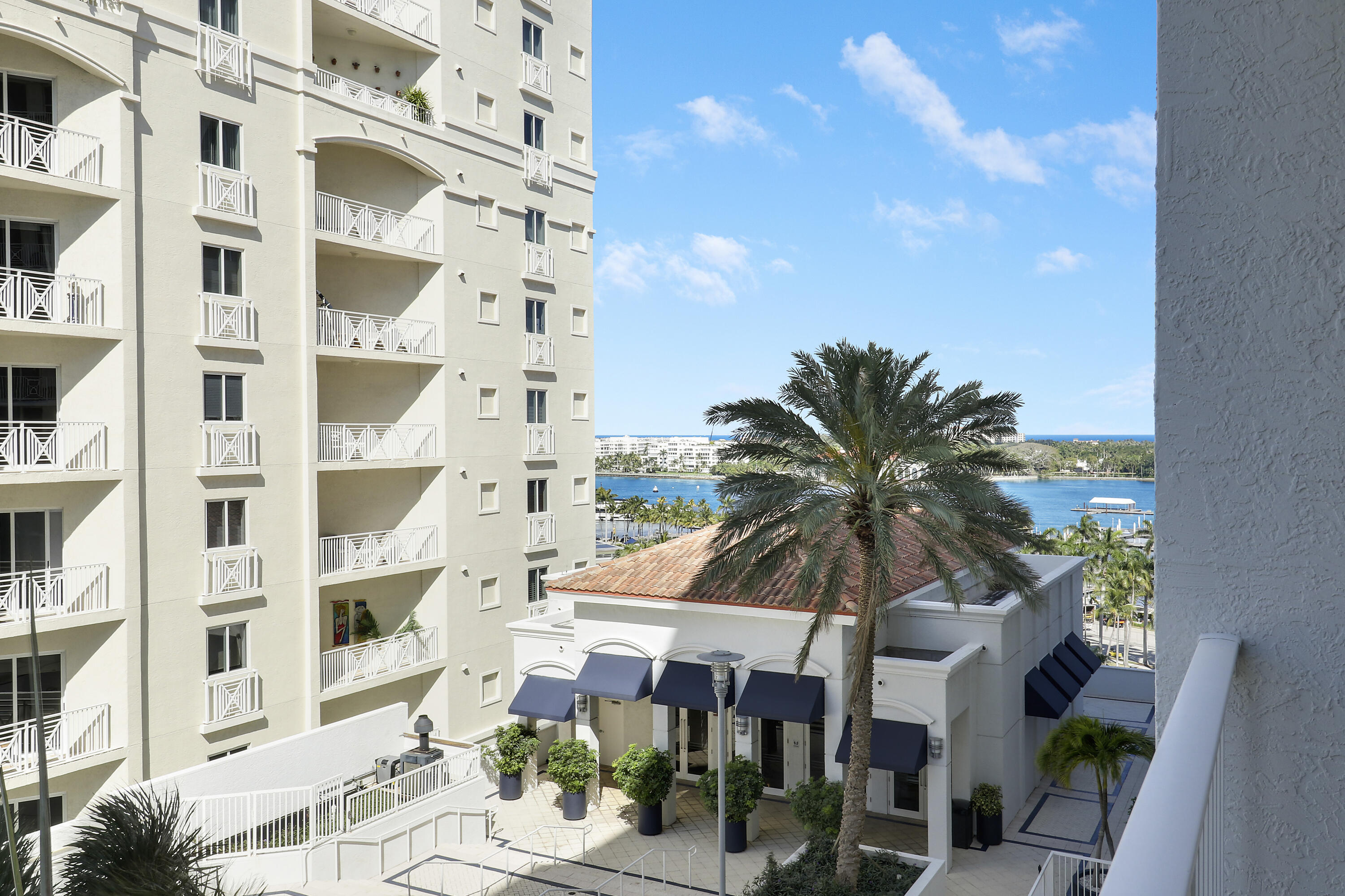 255 Evernia Street 801