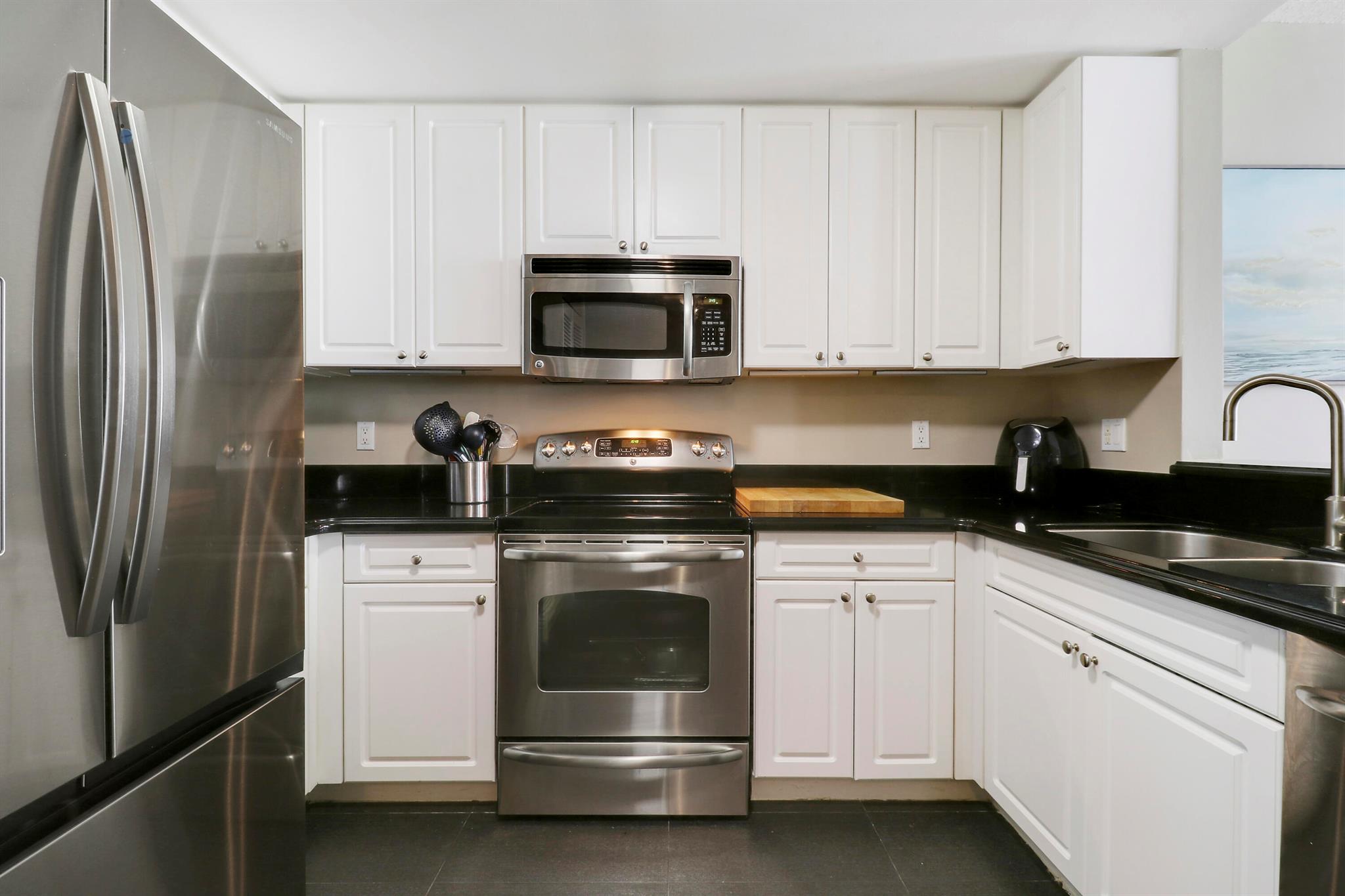 255 Evernia Street 801