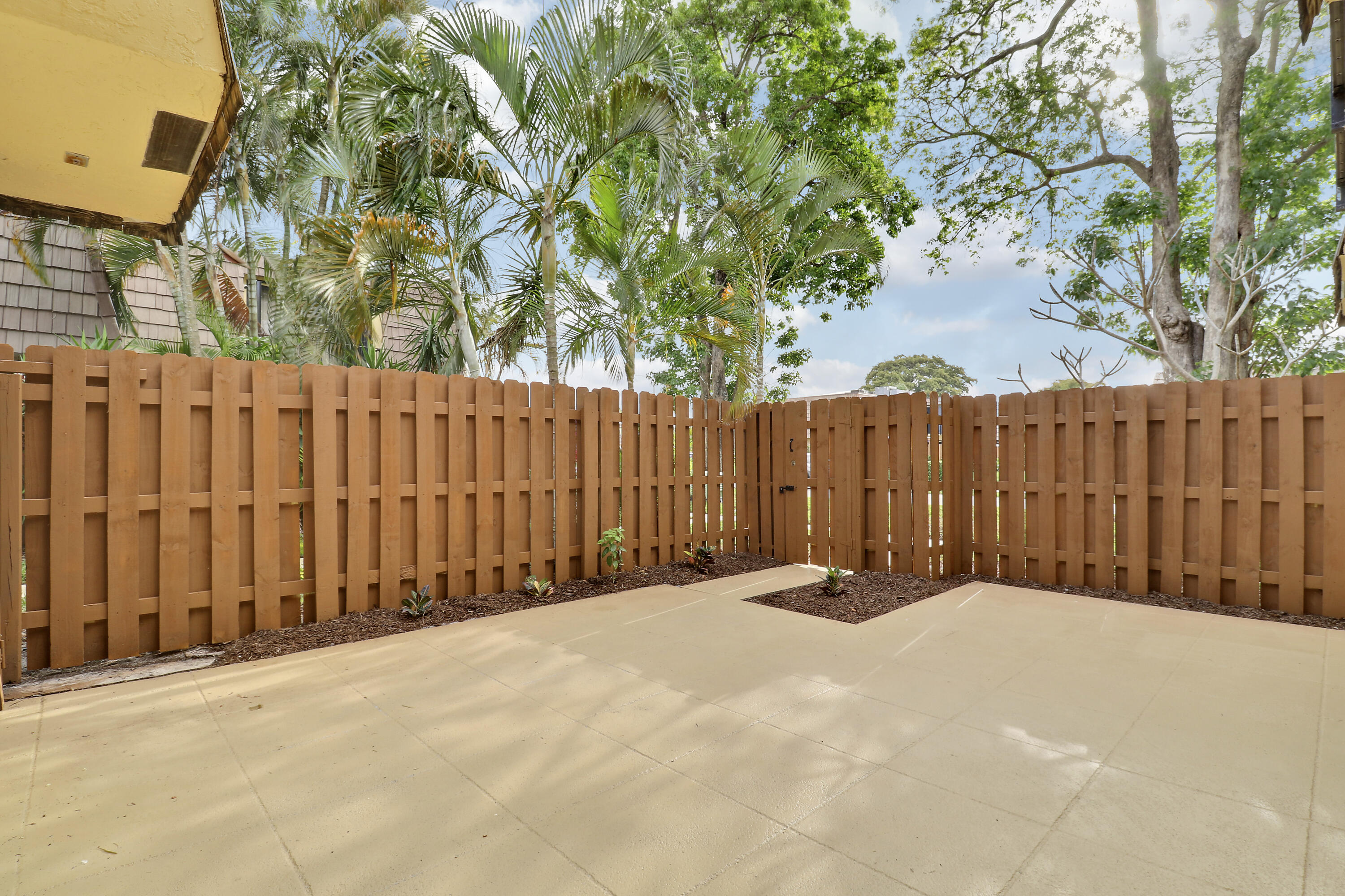 523 Springdale Circle