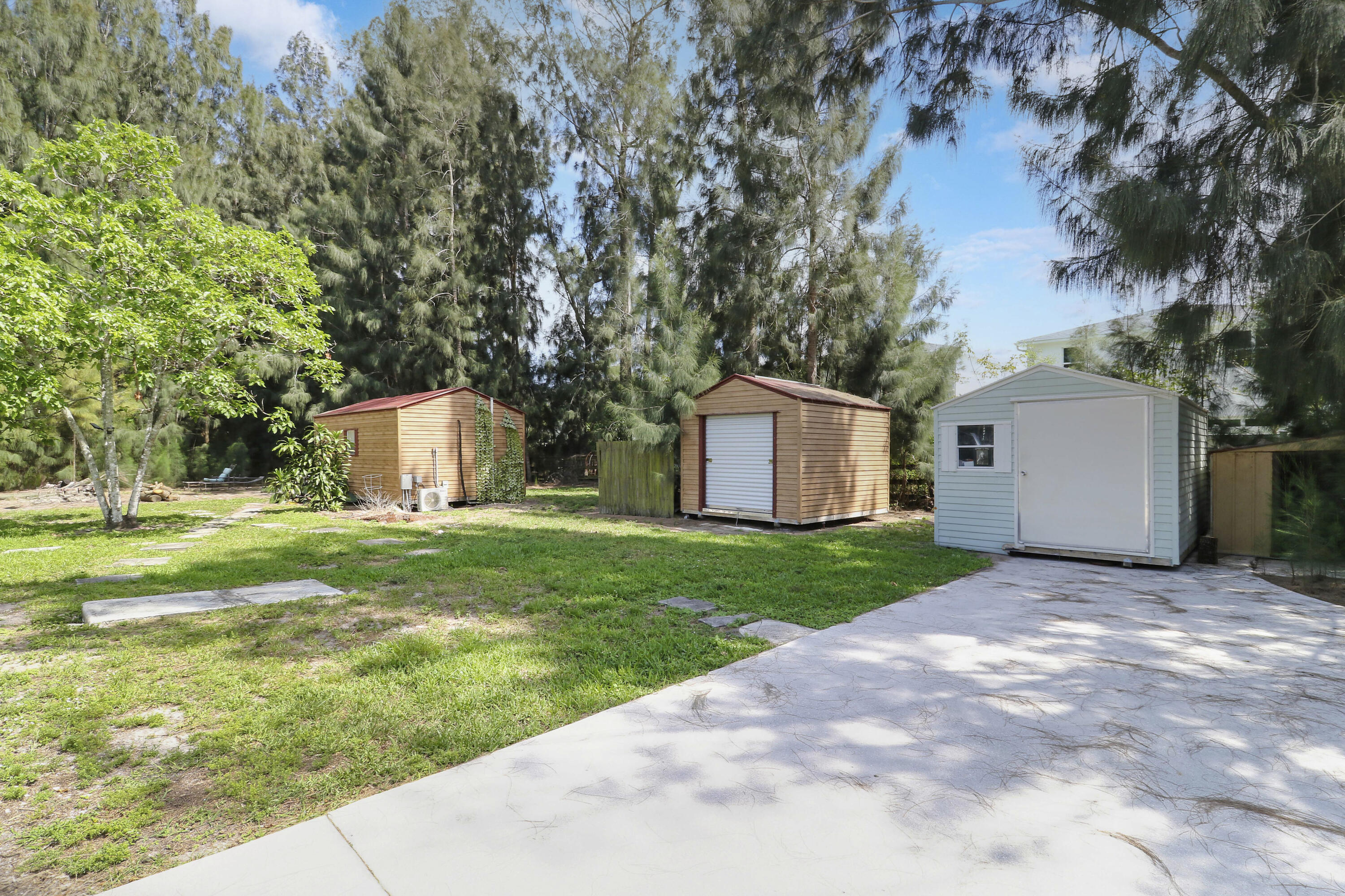 6368 Bishoff Road