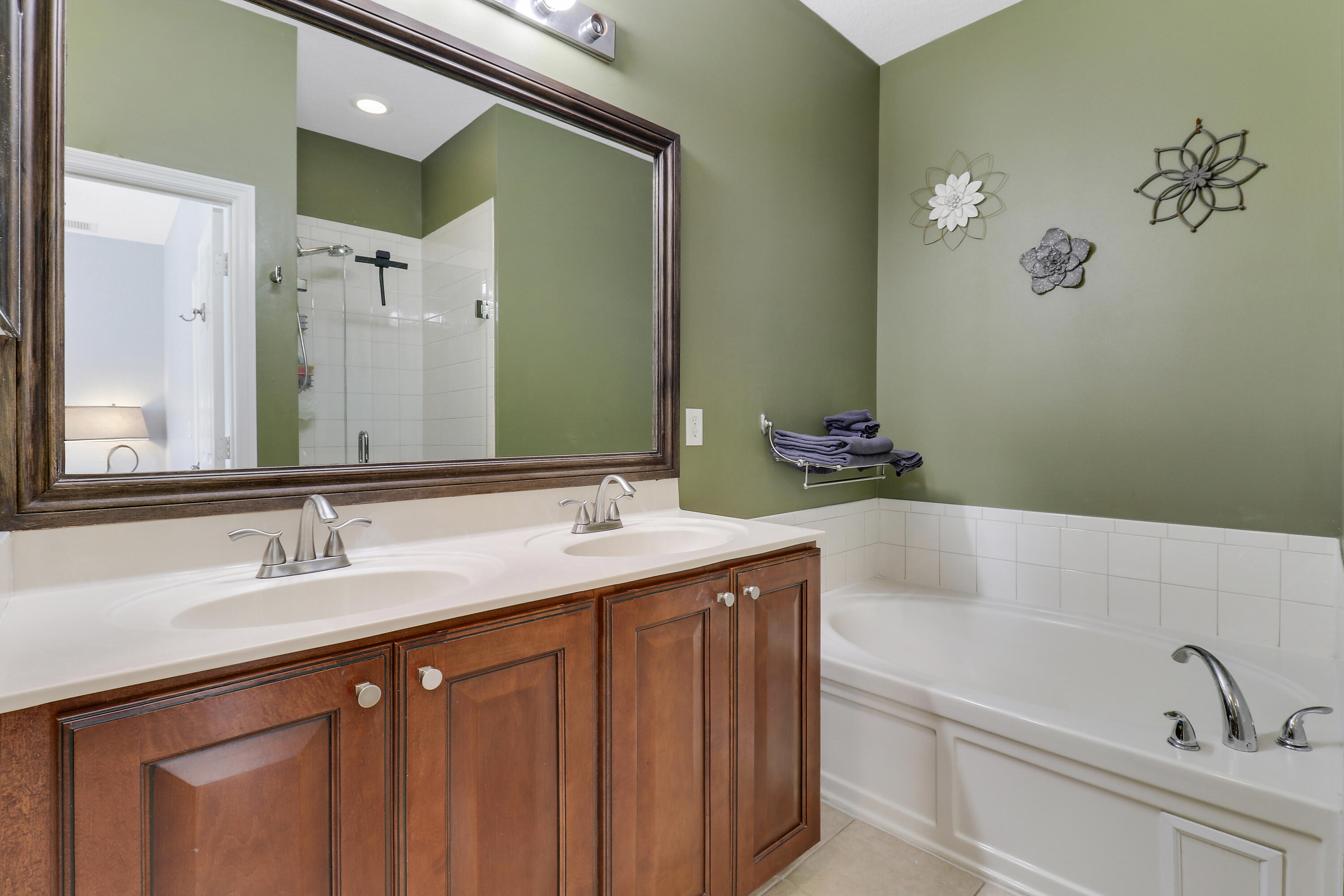 110 E Pigeon Plum Drive 102