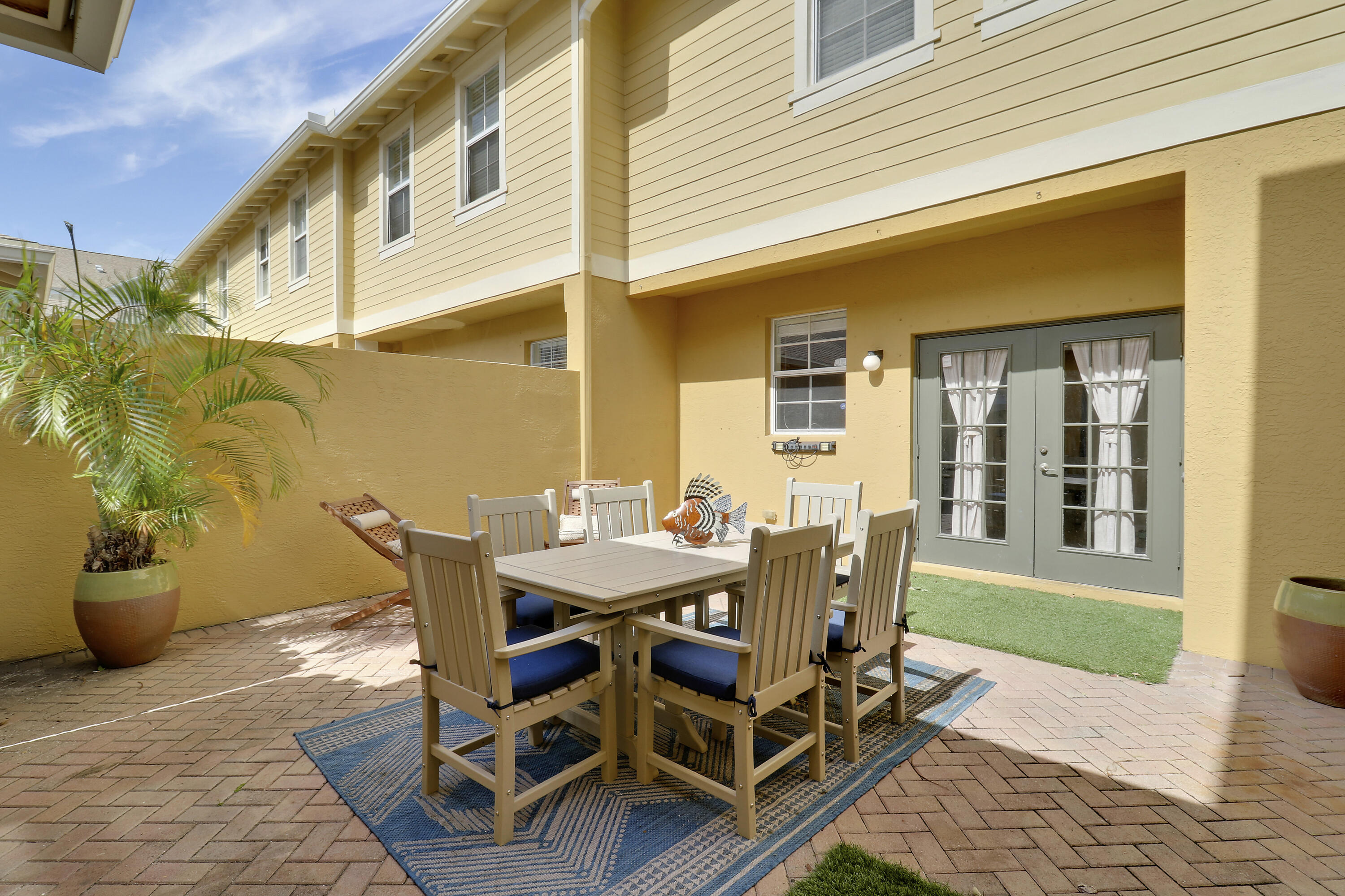 110 E Pigeon Plum Drive 102