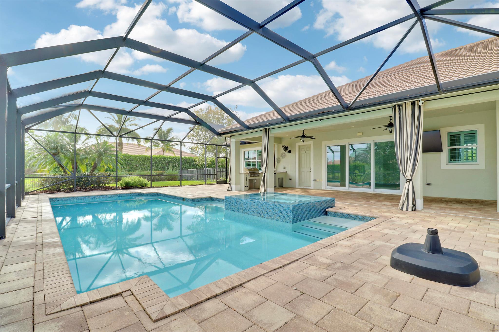 6798 SE Pierre Circle