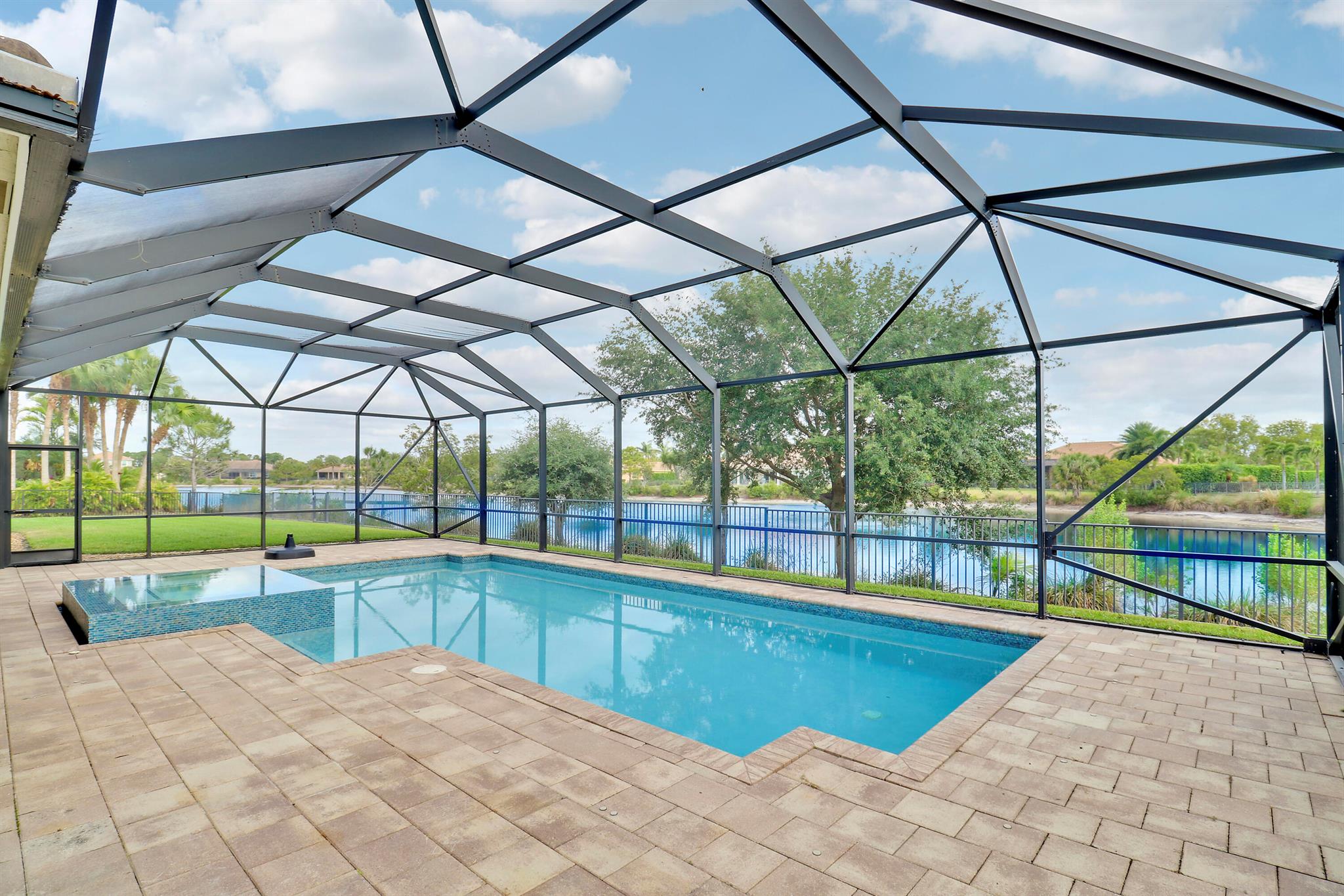 6798 SE Pierre Circle