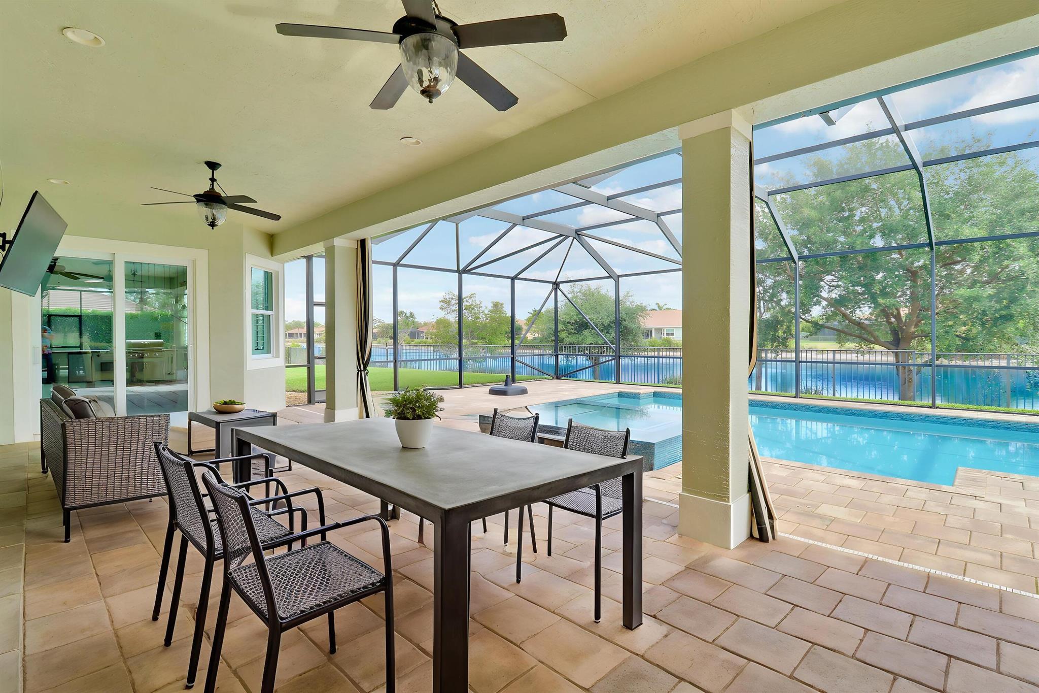 6798 SE Pierre Circle