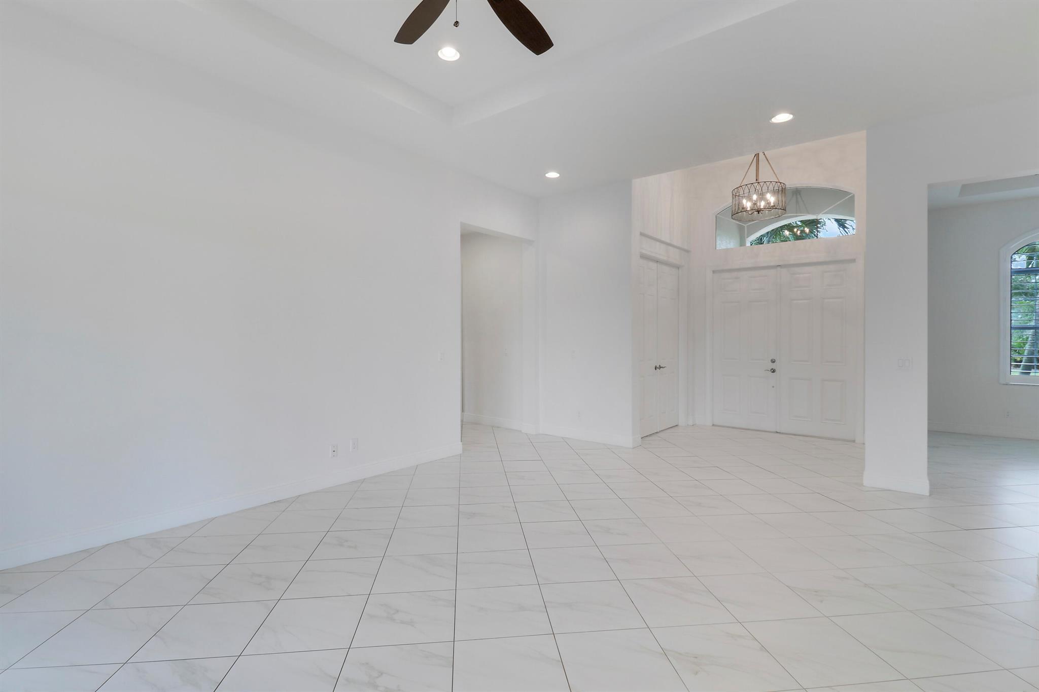 6798 SE Pierre Circle