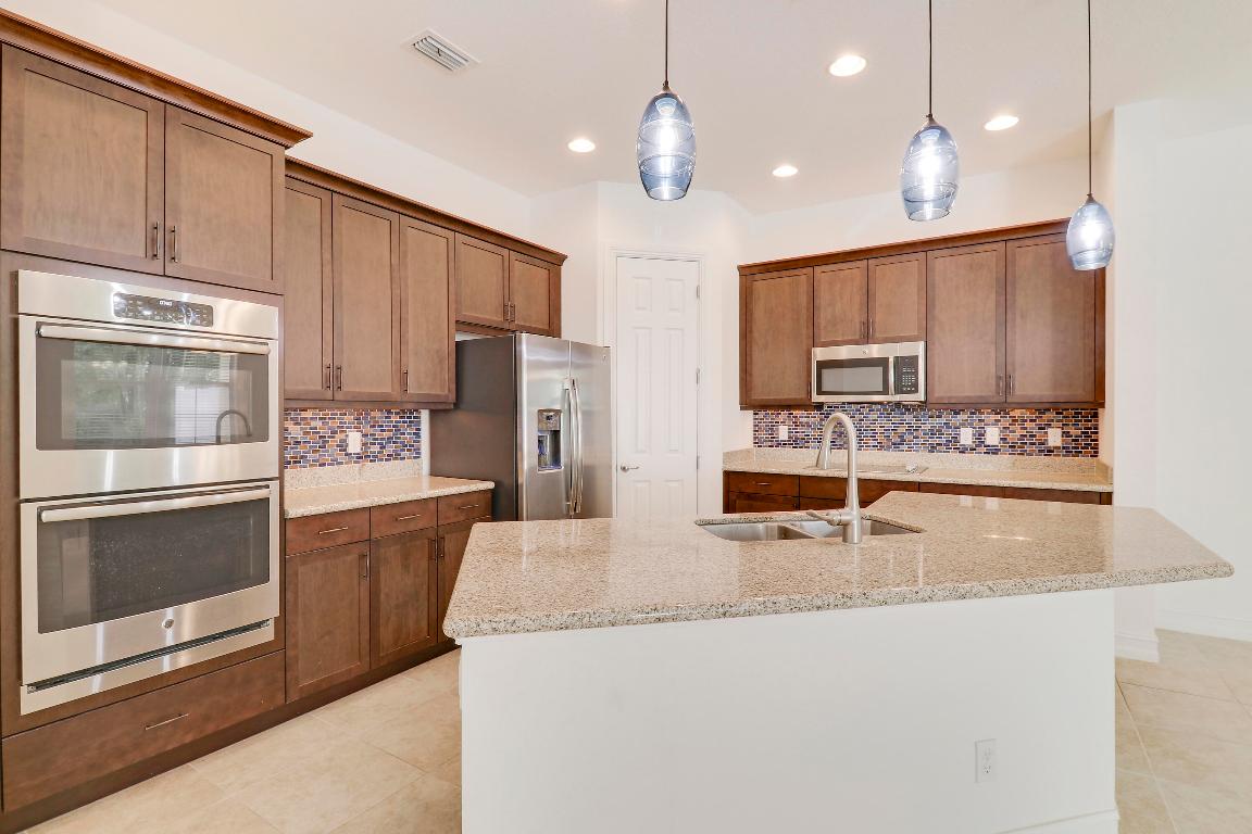 1848 Juno Landing Lane