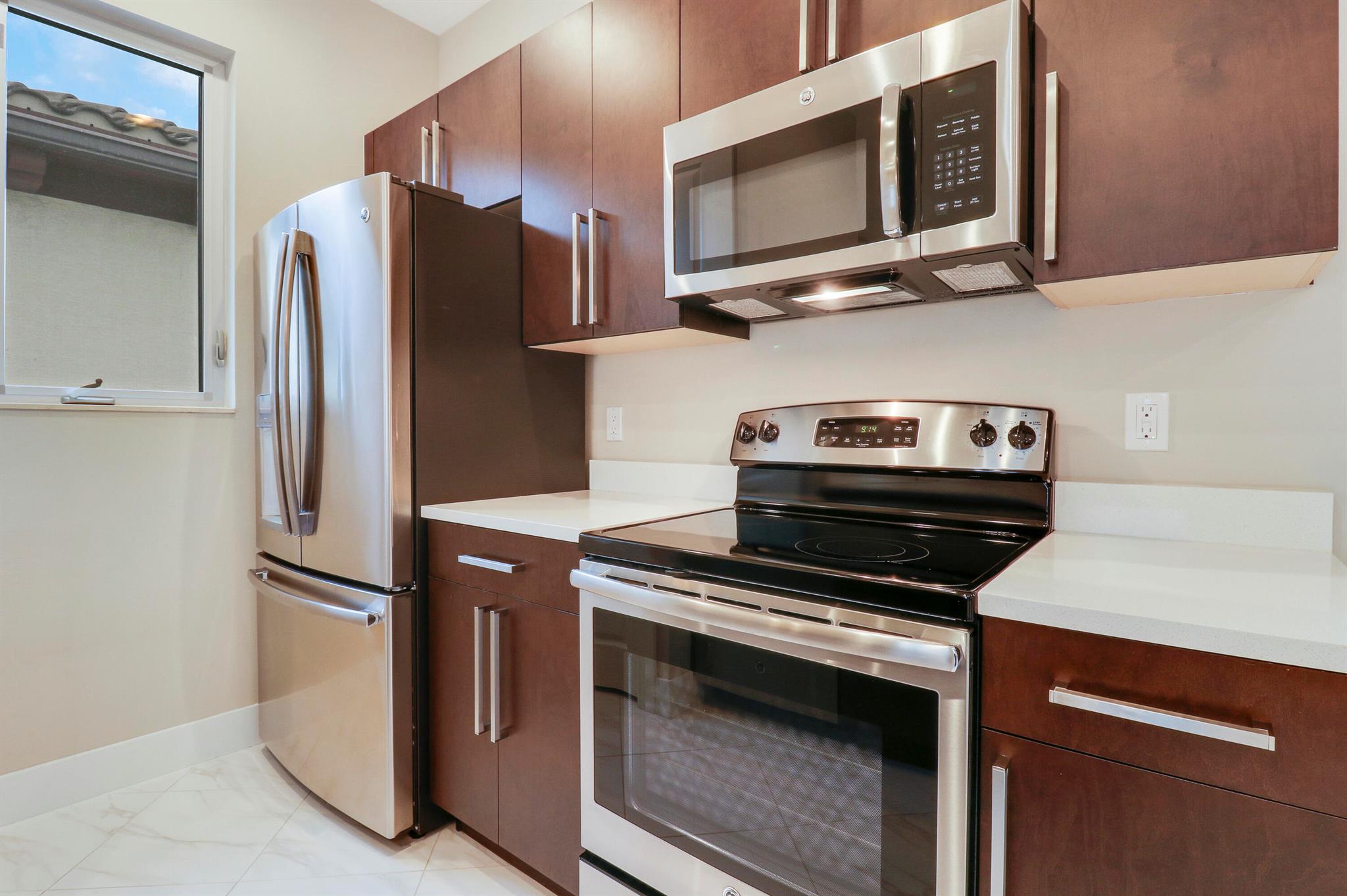 5029 Grandiflora Road