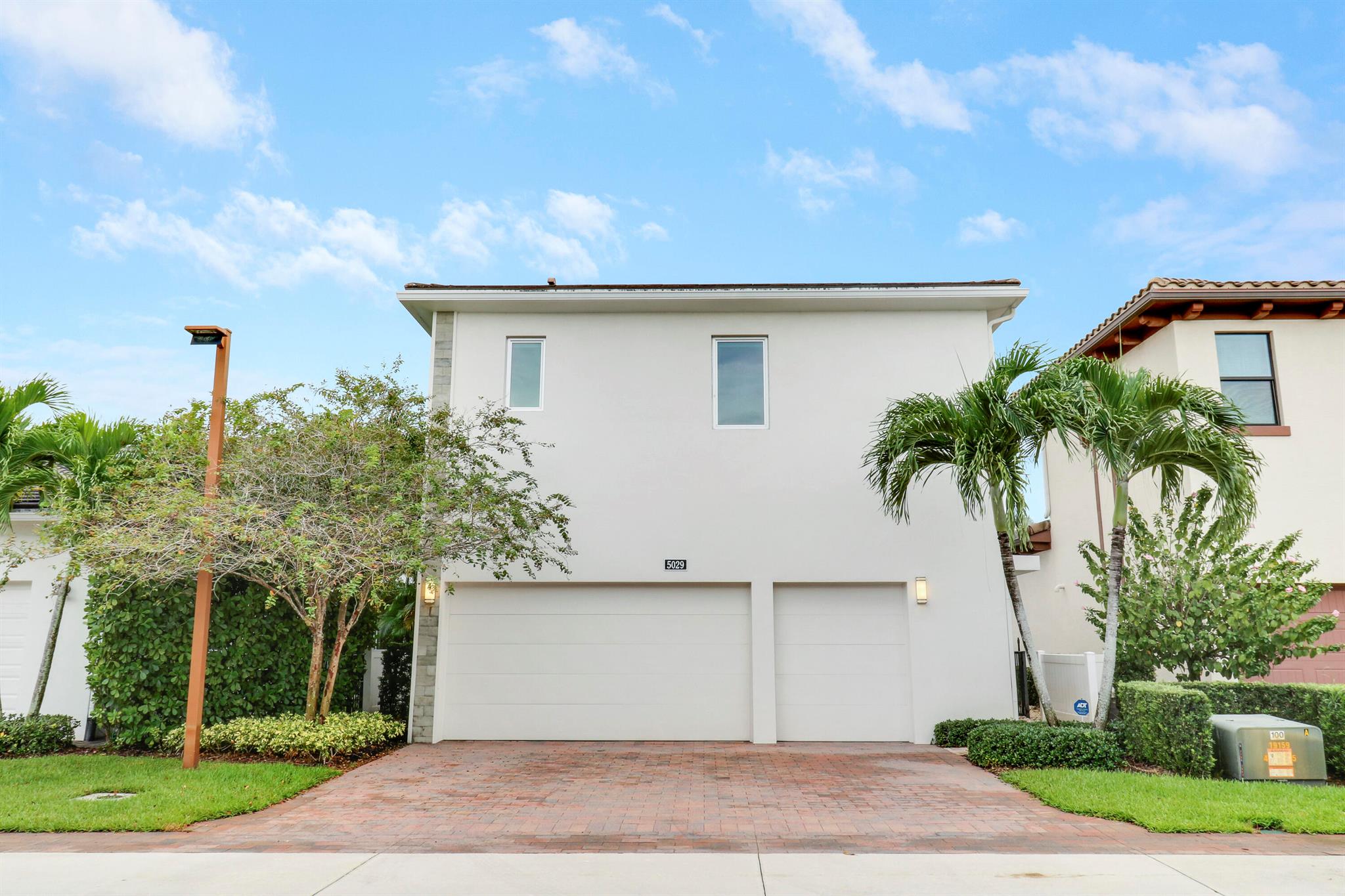 5029 Grandiflora Road