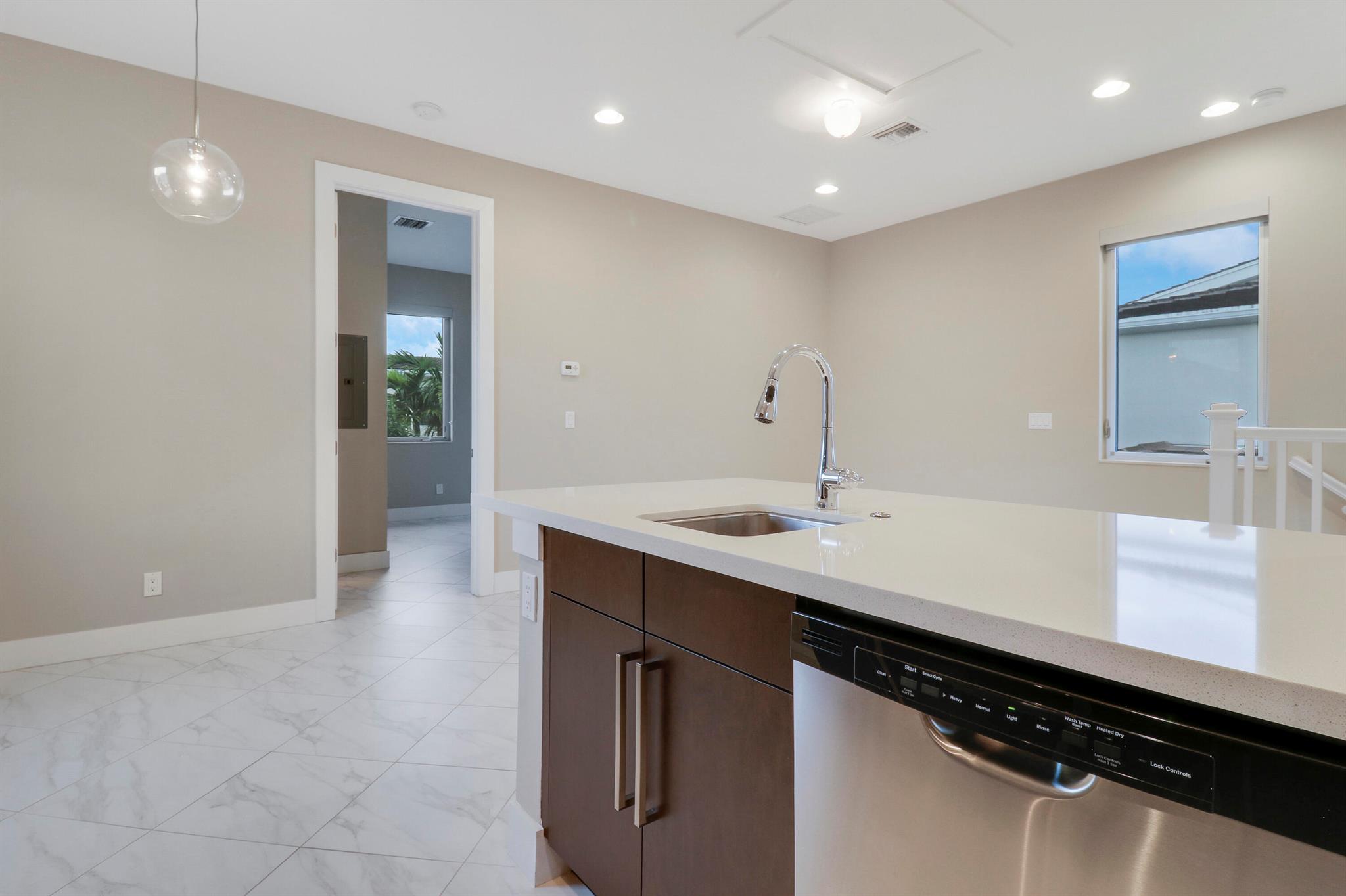 5029 Grandiflora Road