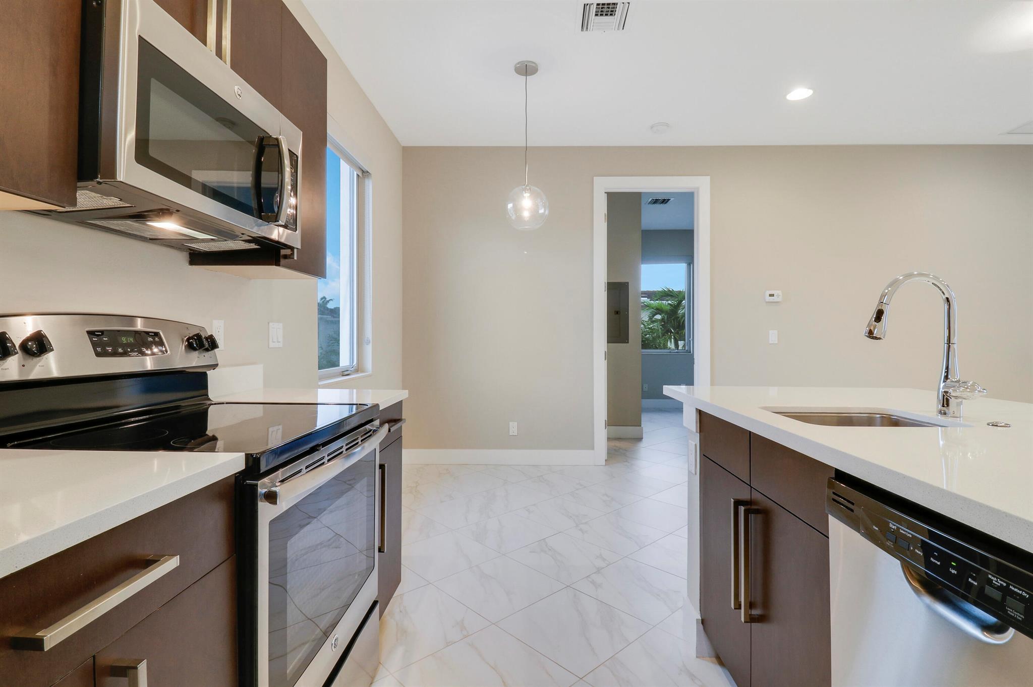 5029 Grandiflora Road