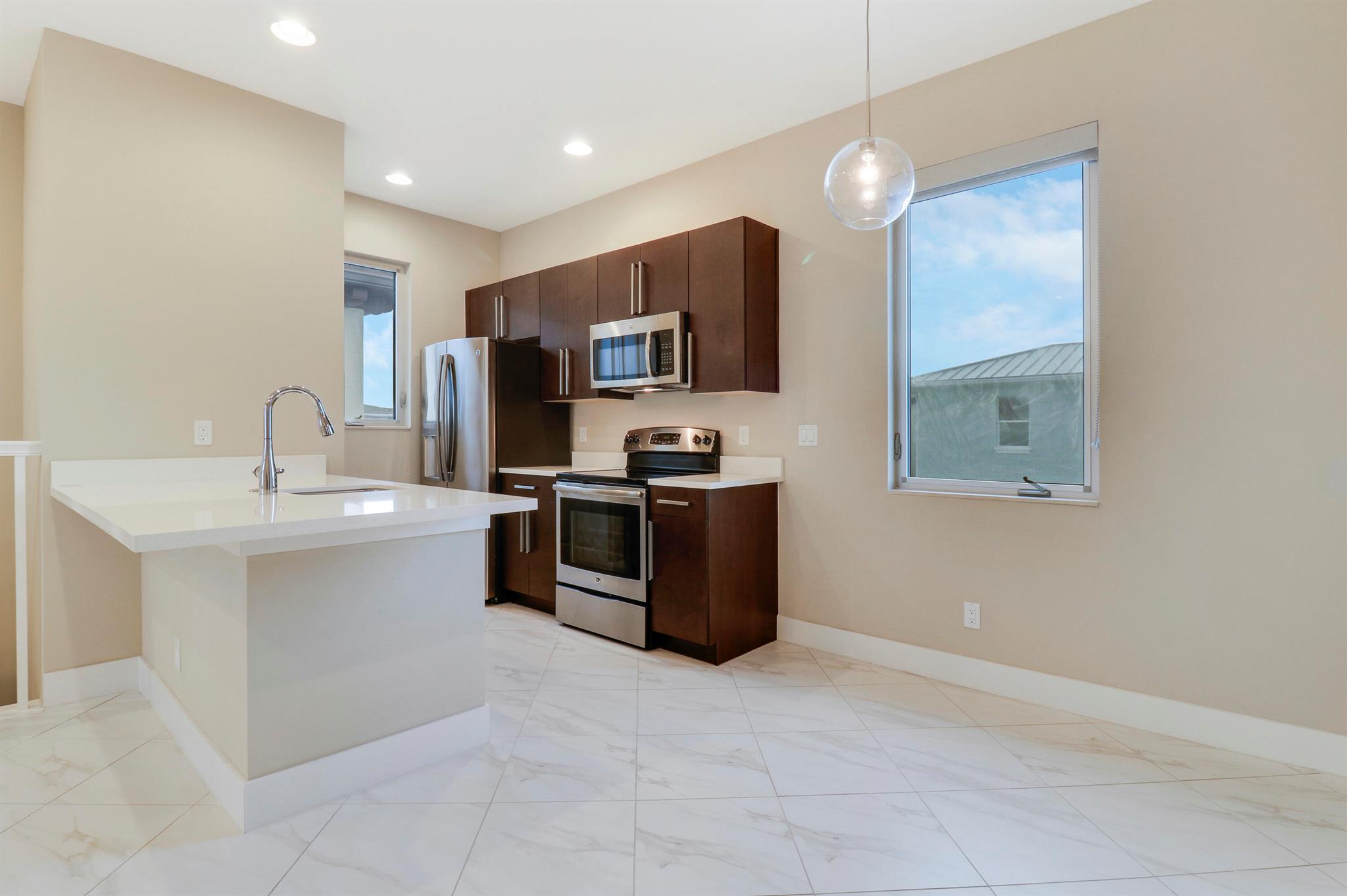 5029 Grandiflora Road