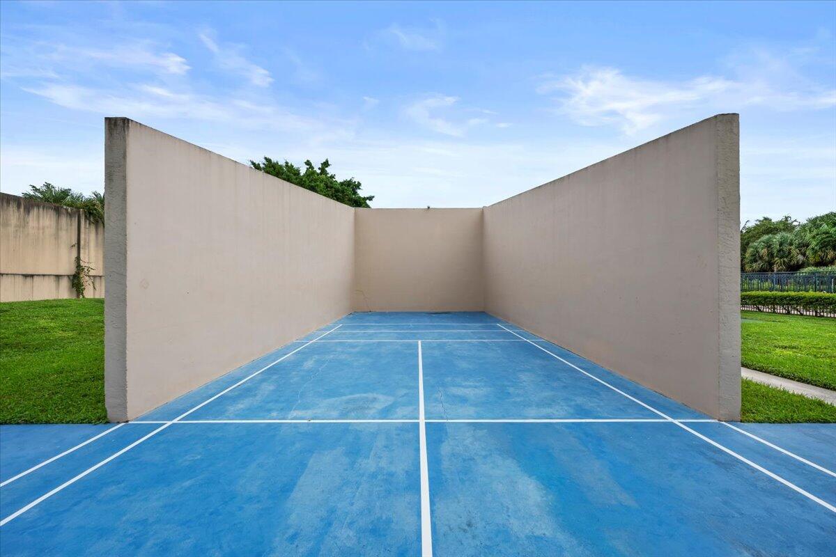 5261 Eagle Lake Drive