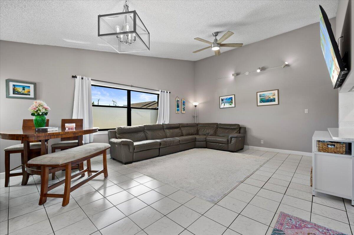 442 Springdale Circle