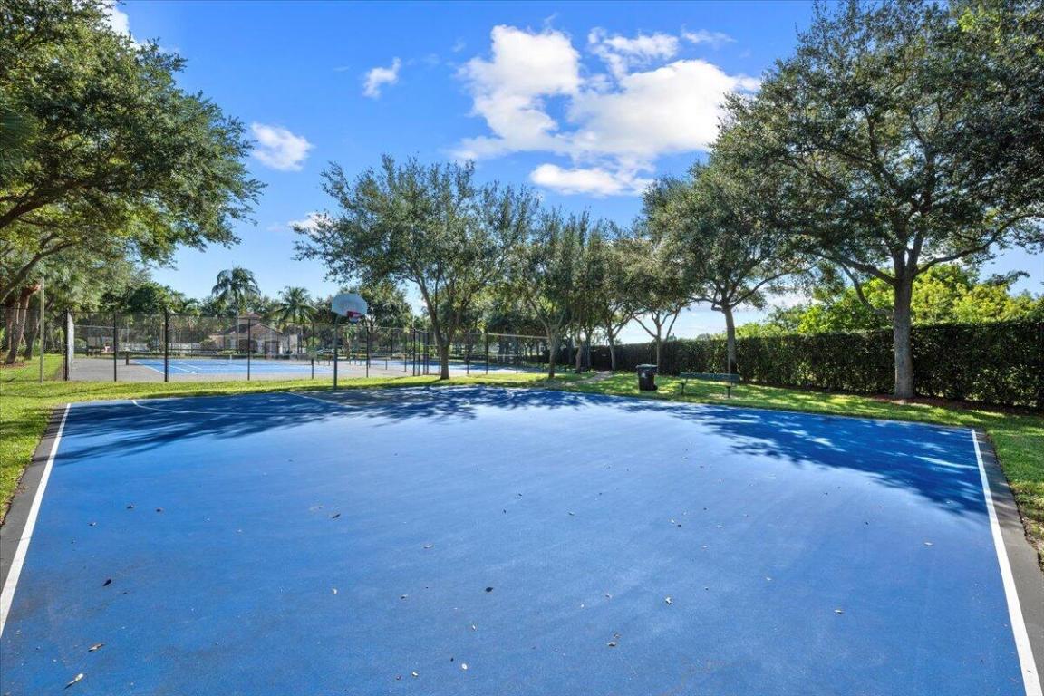 4168 Lake Tahoe Circle