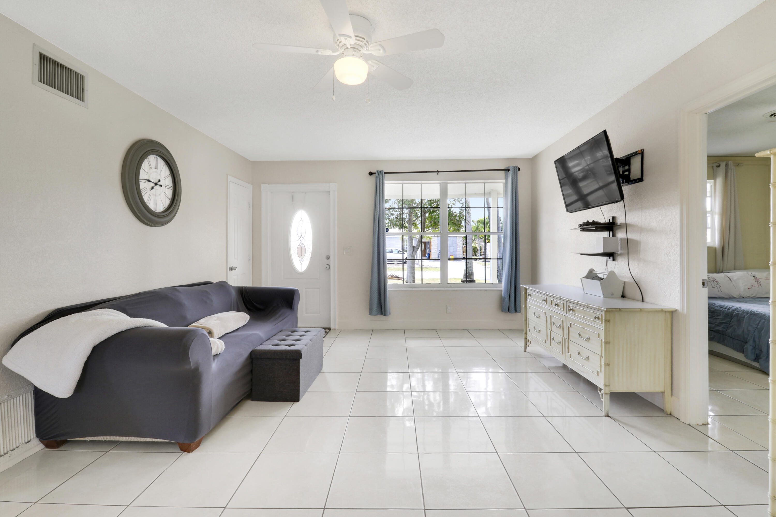 221 NW 39th Court, Deerfield Beach