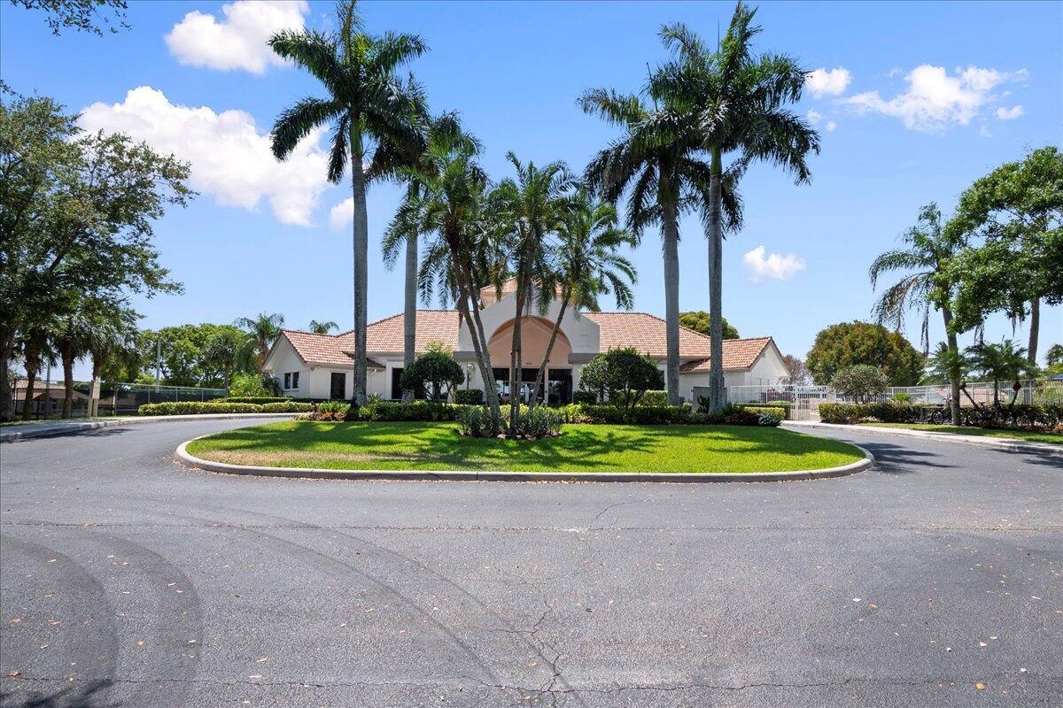 429 Oriole Circle