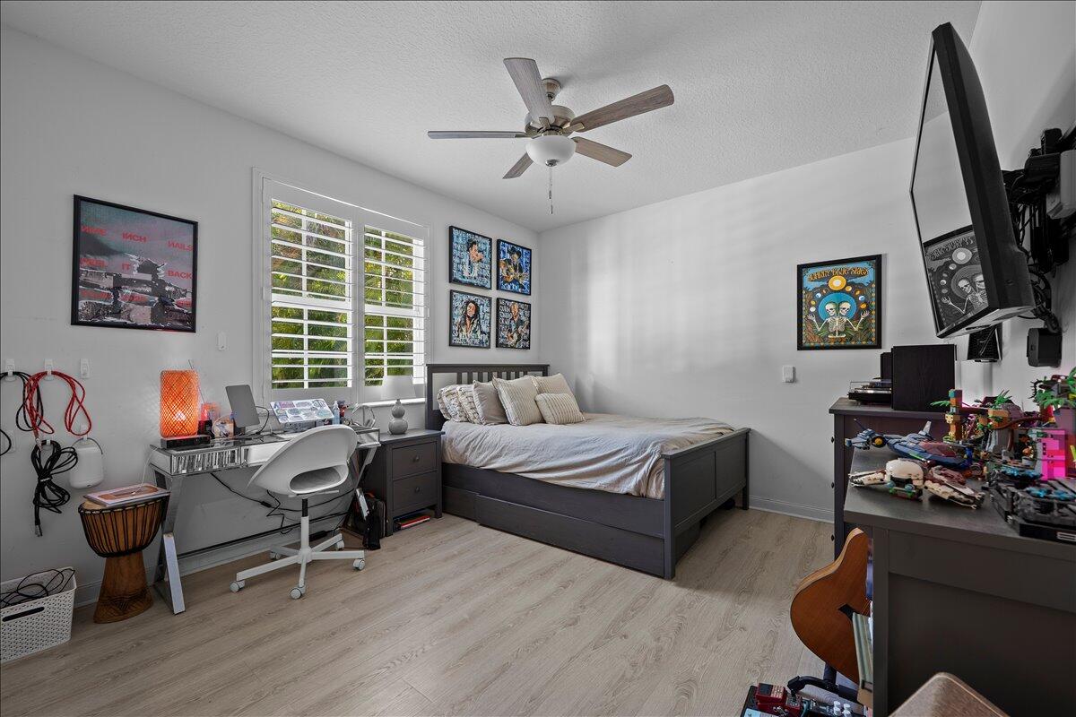 429 Oriole Circle