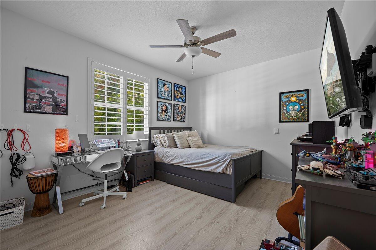 429 Oriole Circle