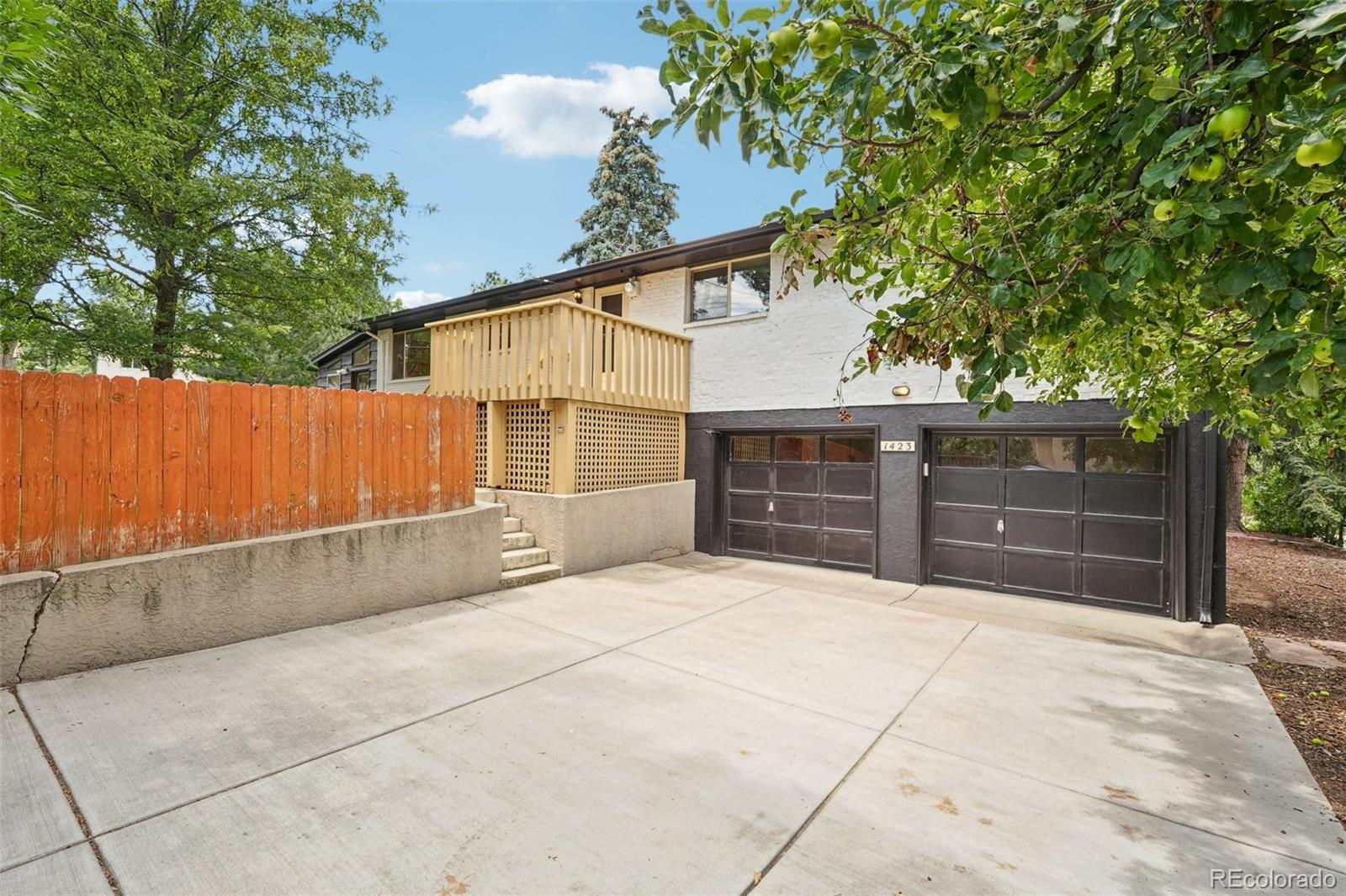 1423 Tweed Street