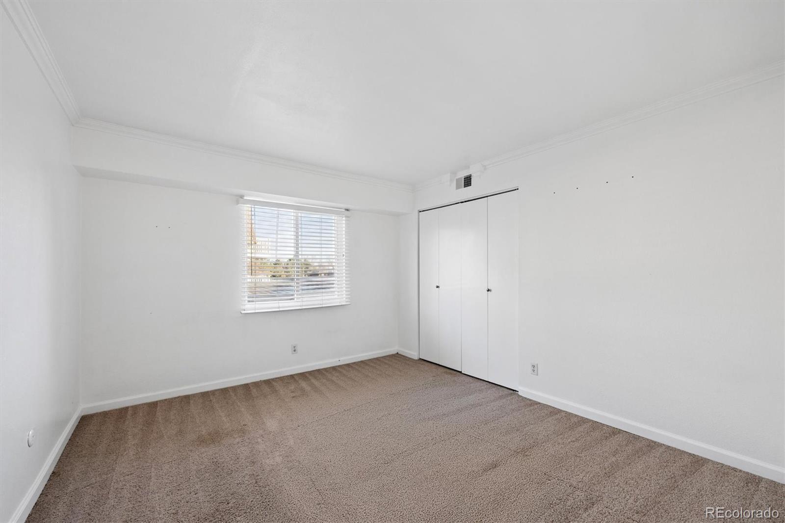7665 E quincy Avenue Unit: 204