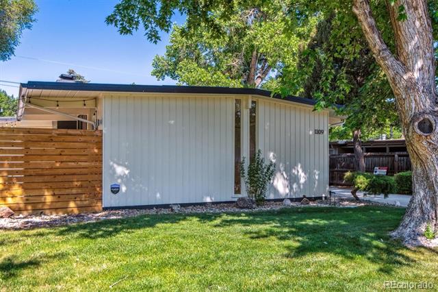 1309 S Elm Street