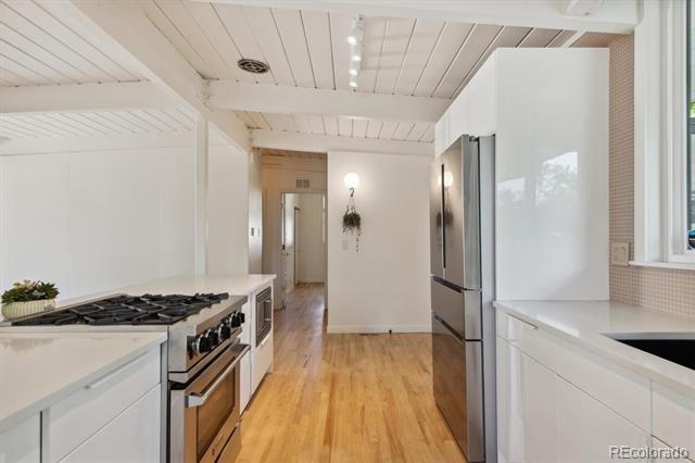 1309 S Elm Street