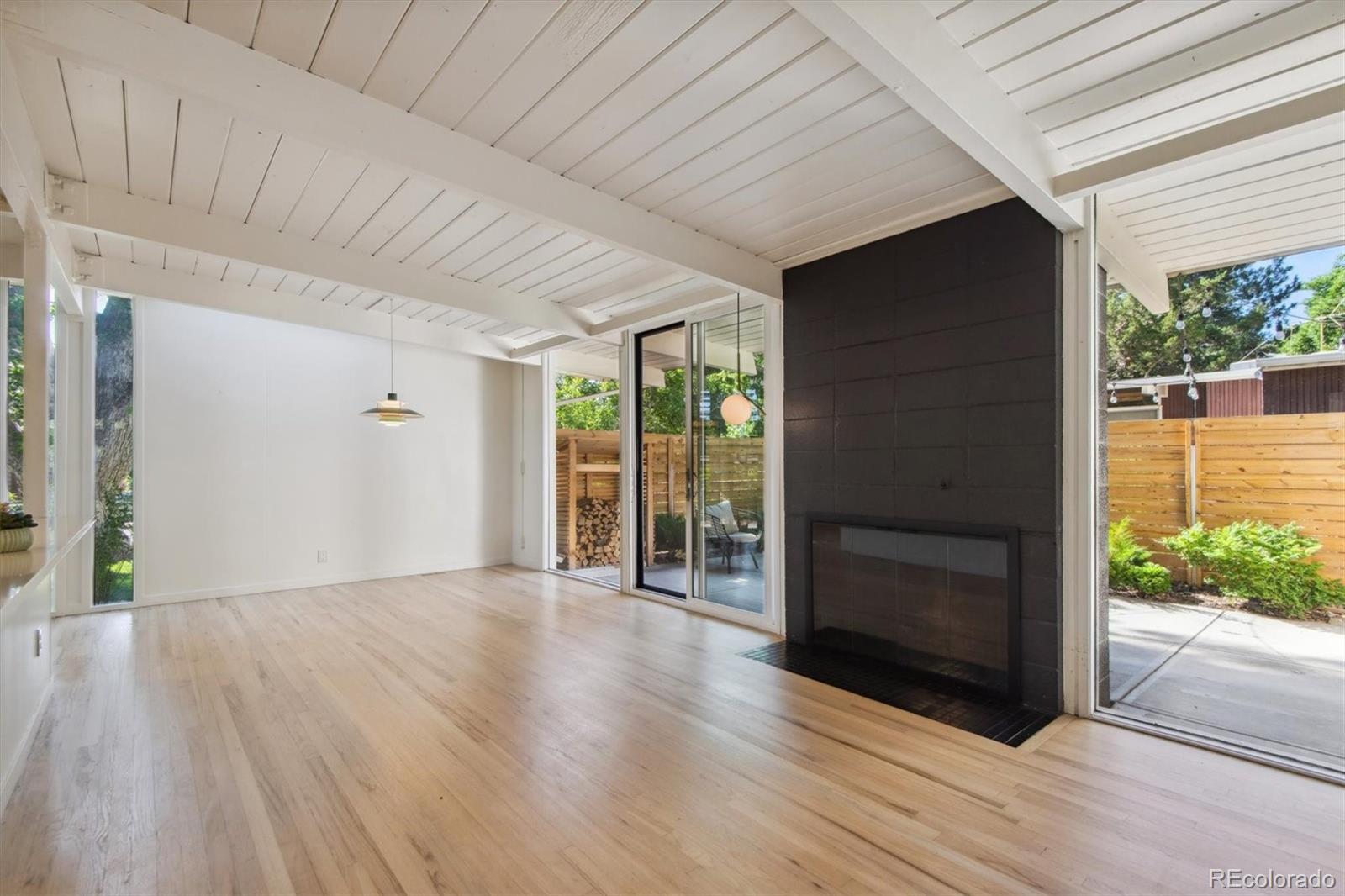 1309 S Elm Street