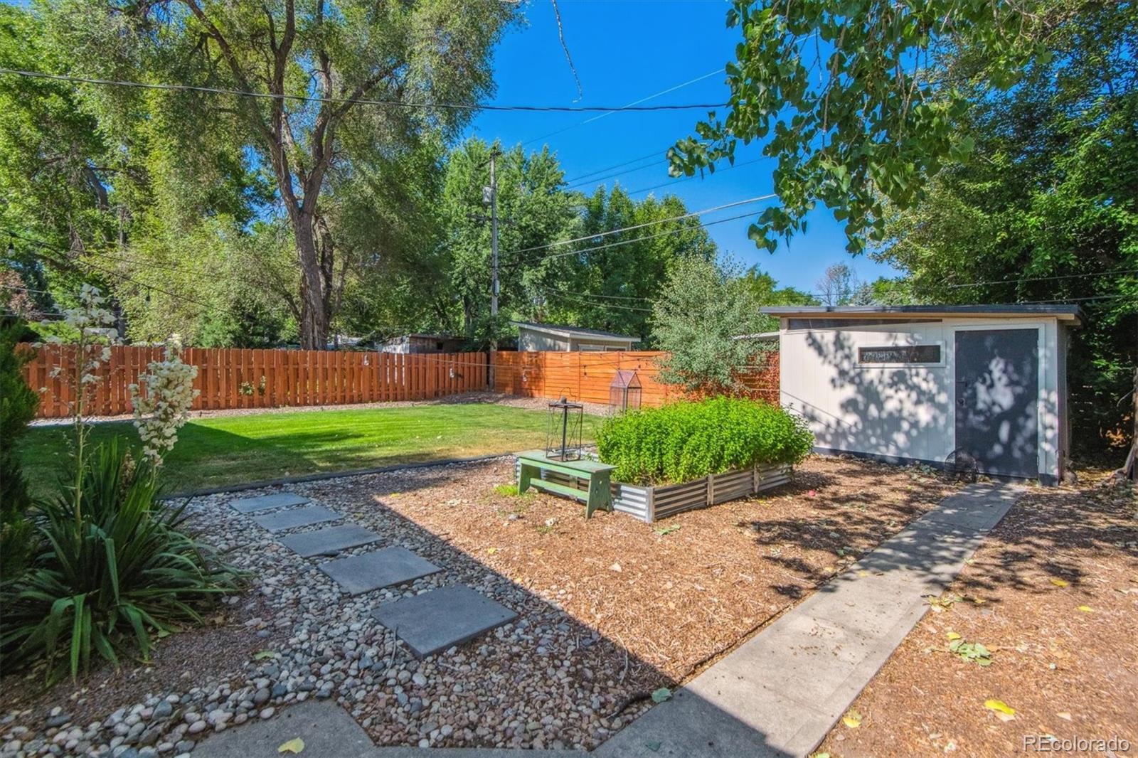 1309 S Elm Street