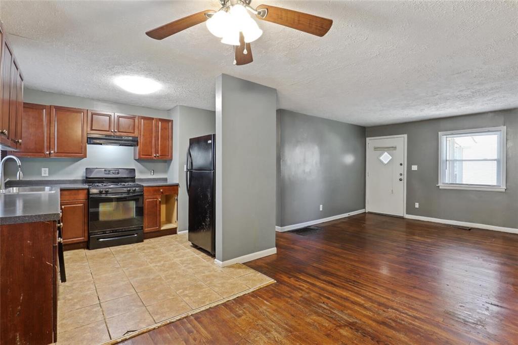 17 Rockyford Road NE