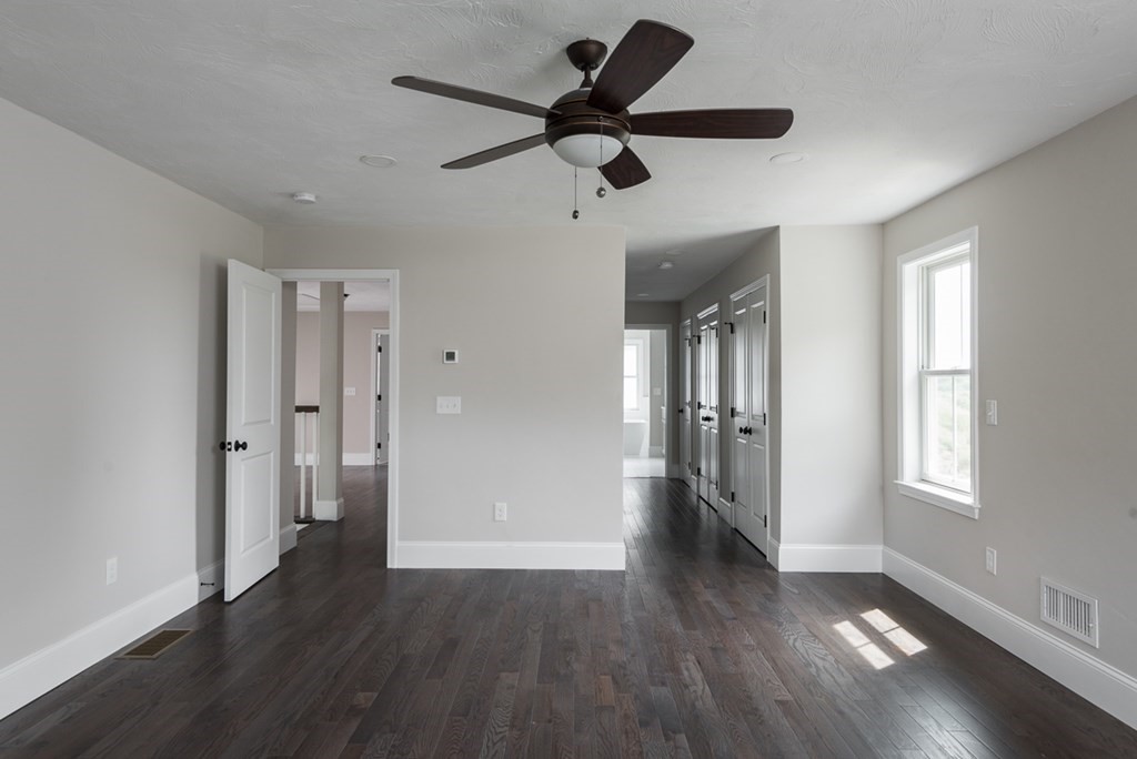 7 Thomas Mann Circle (Lot 4)