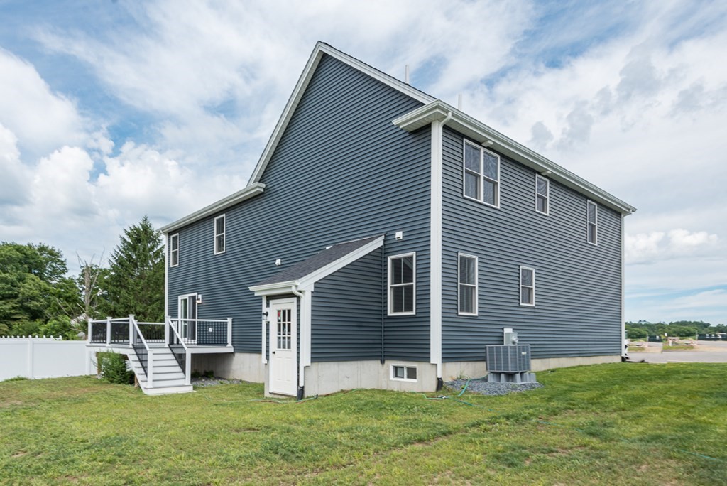 7 Thomas Mann Circle (Lot 4)