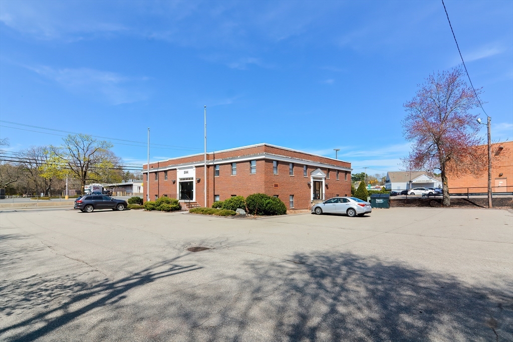 1044 Central St # 201
